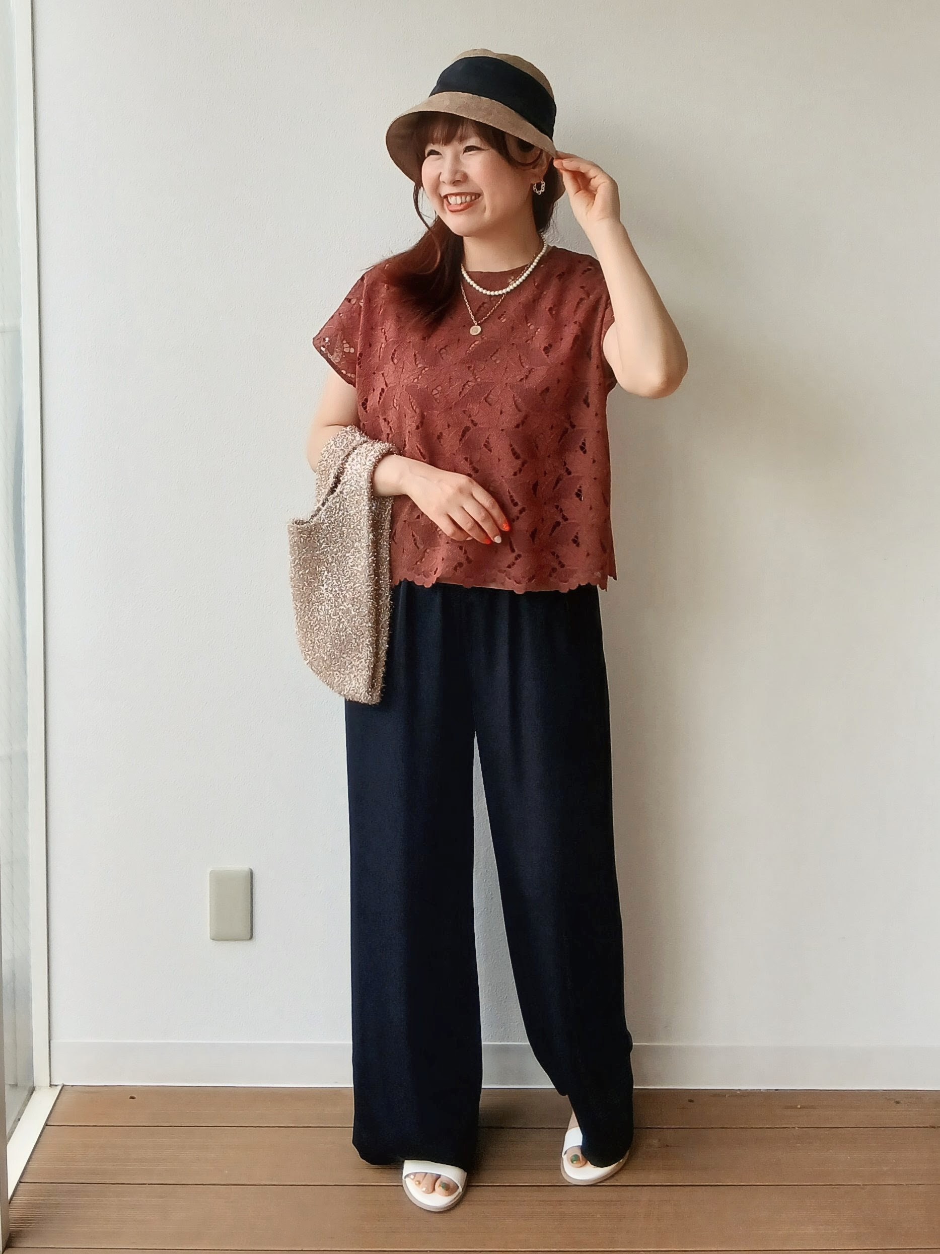 なみきさんの「UNTITLED｜【セットアップ可/品のある透け感】リーフレースブラウス」を使ったコーディネート