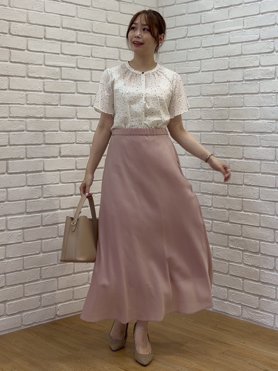 Saekoさんの「COUP DE CHANCE｜【手洗い可／日本製】ドットフロッキーブラウス」を使ったコーディネート