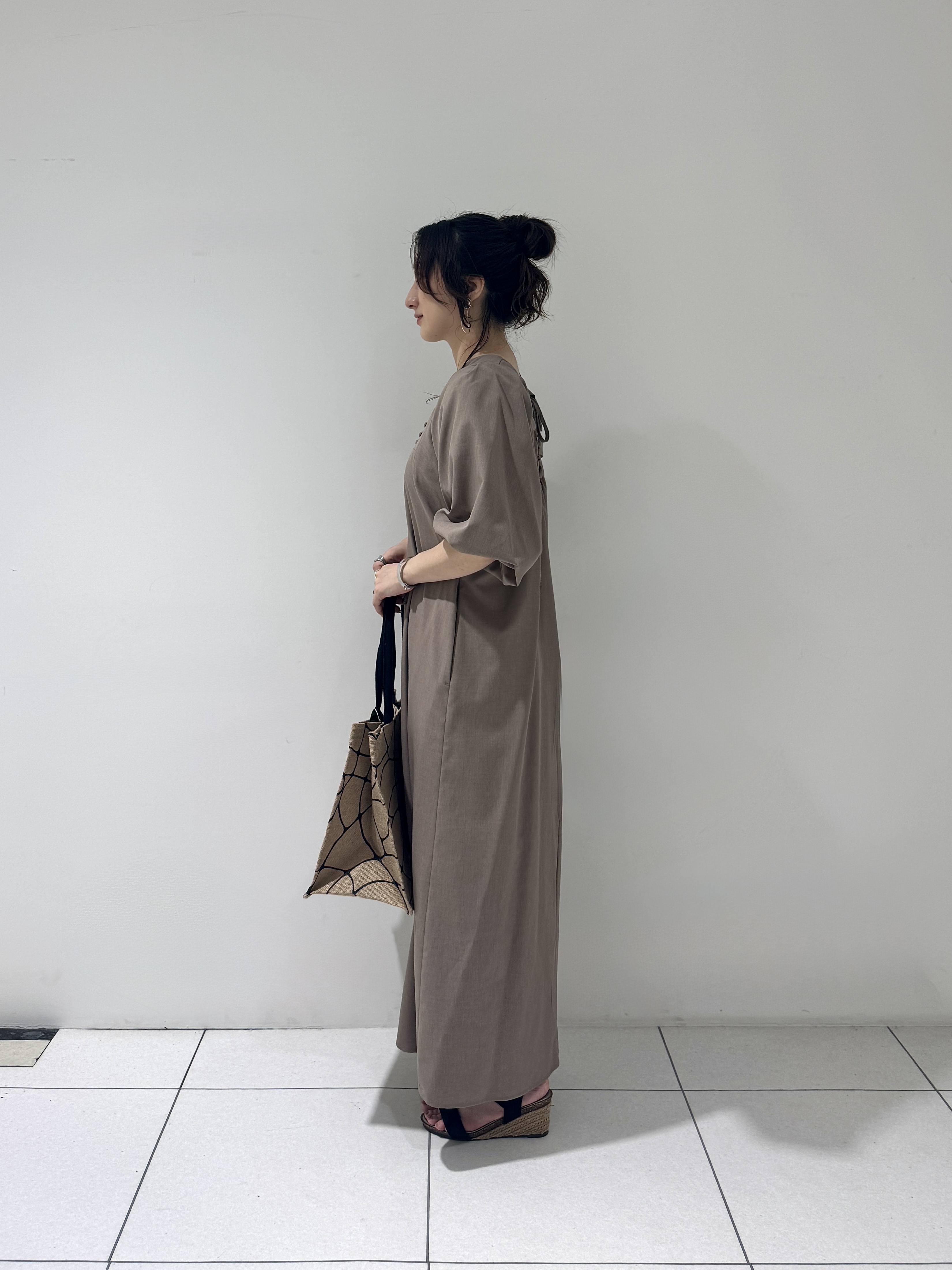 そんさんの「INDIVI｜◆フォルムスリーブワンピース」を使ったコーディネート