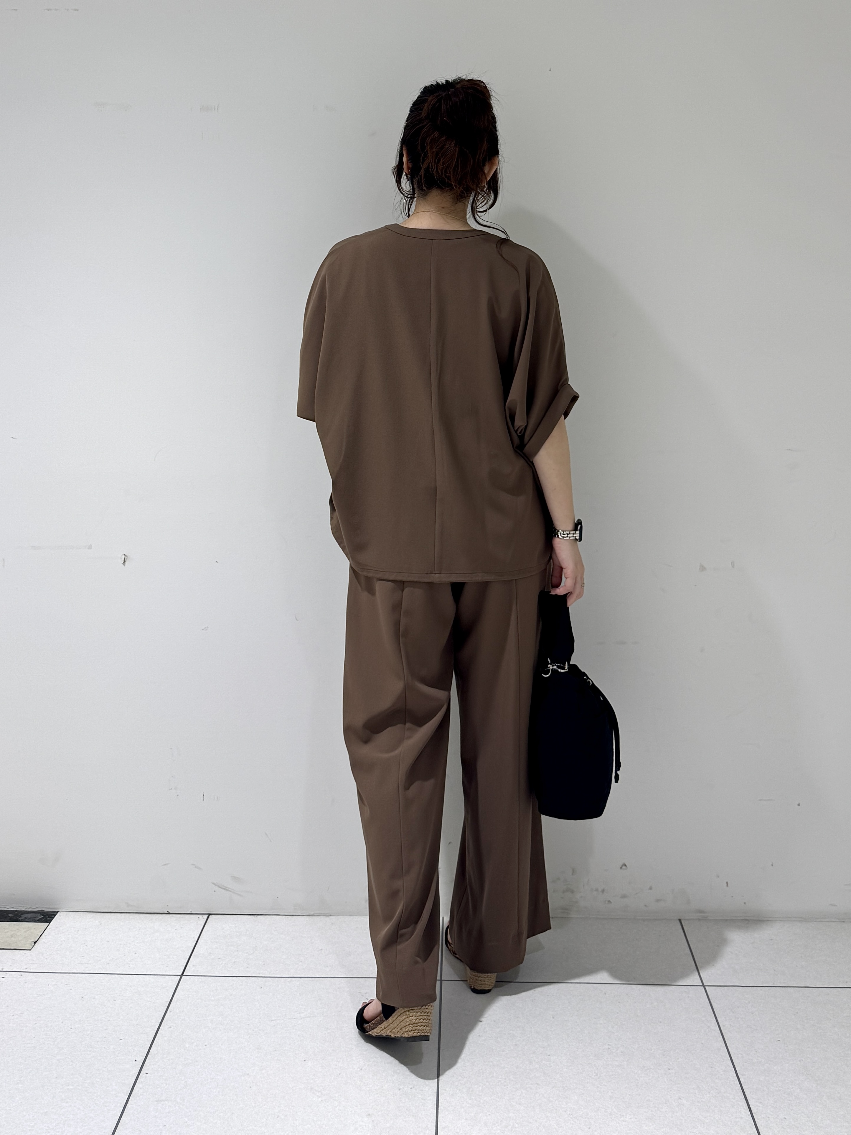 そんさんの「INDIVI｜【秋羽織り/着る日傘】ドルマンフォルムブルゾン」を使ったコーディネート