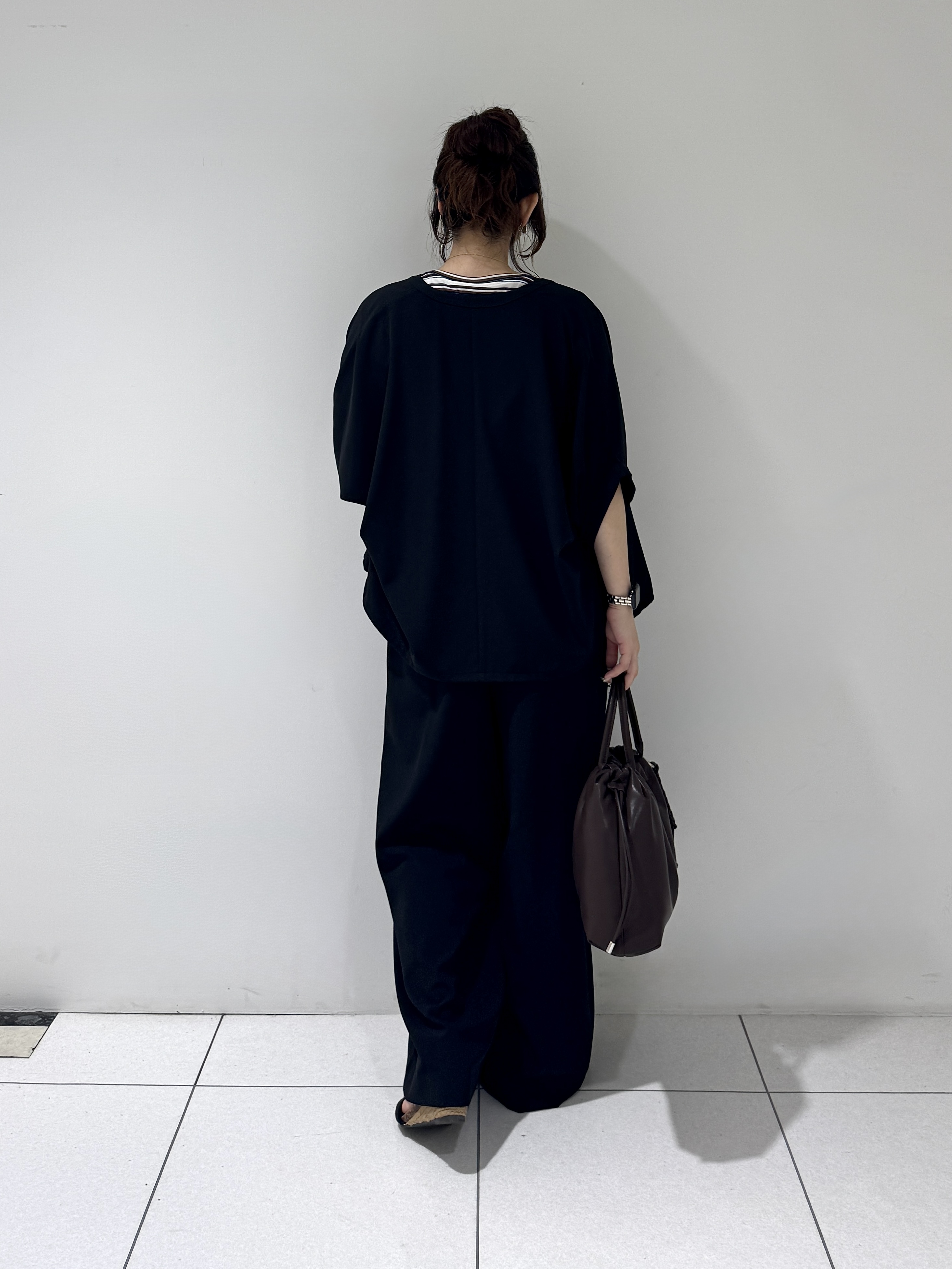 そんさんの「INDIVI｜【秋羽織り/着る日傘】ドルマンフォルムブルゾン」を使ったコーディネート
