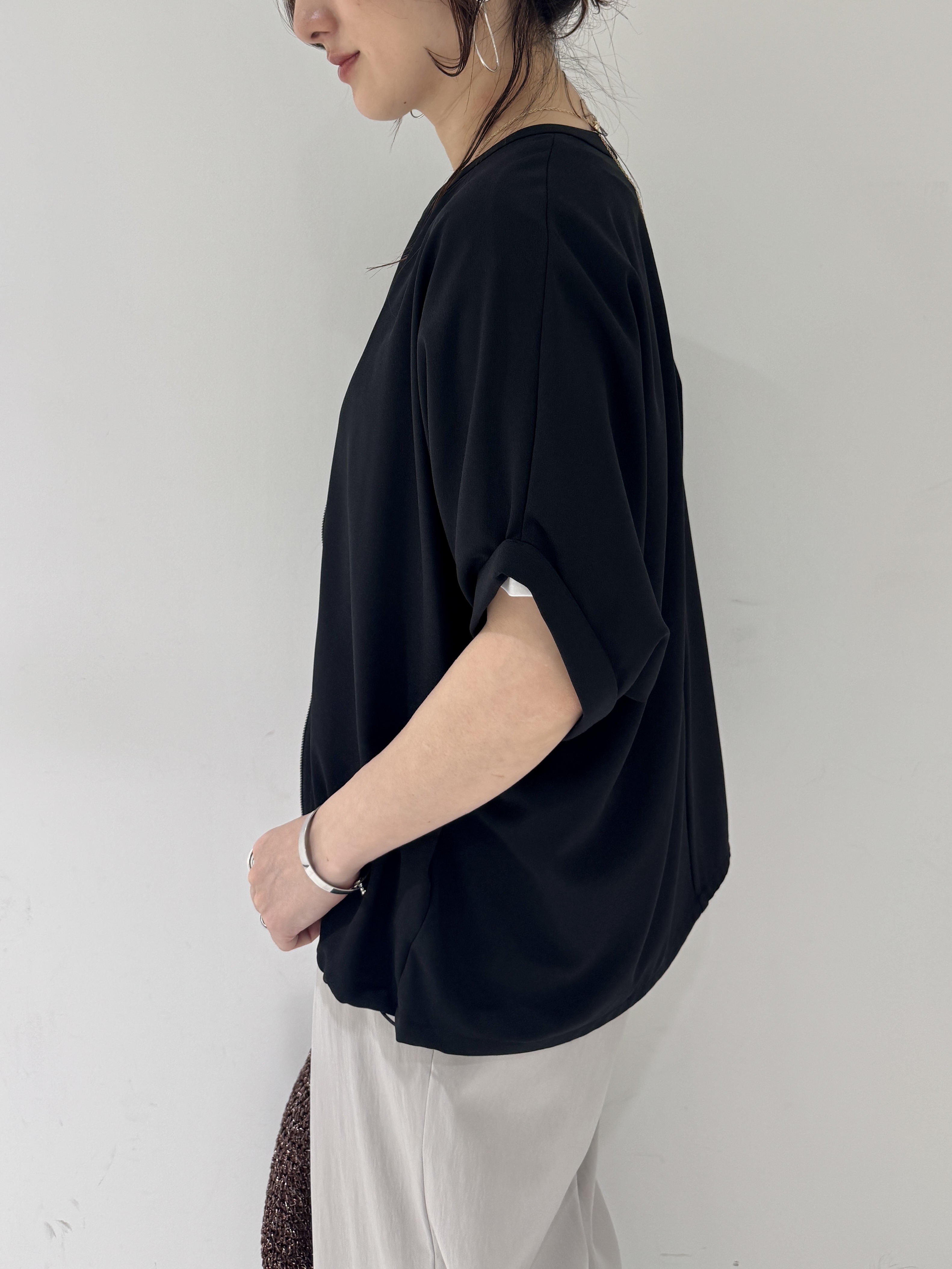 そんさんの「INDIVI｜【秋羽織り/着る日傘】ドルマンフォルムブルゾン」を使ったコーディネート