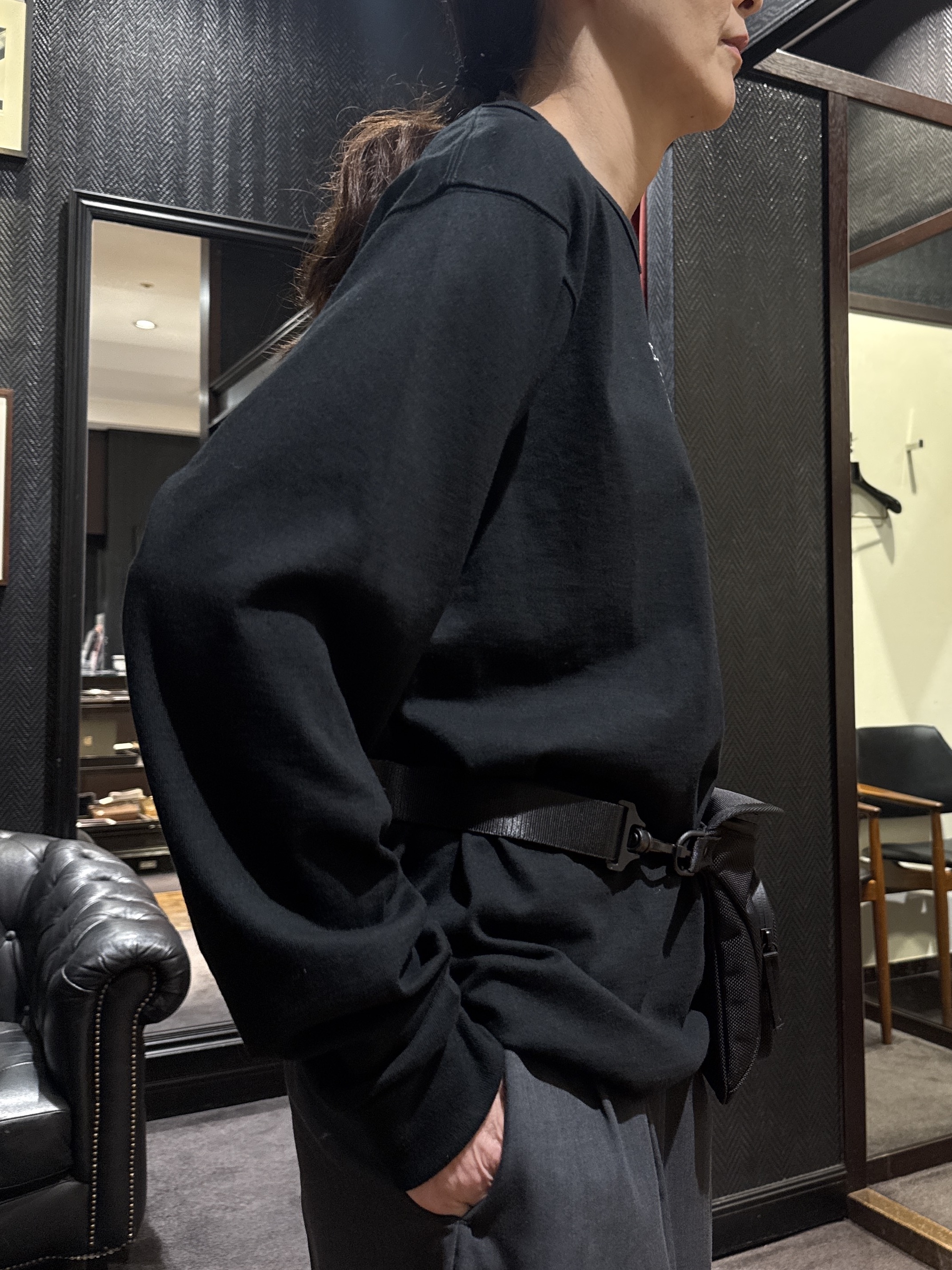 神野（jinno）さんの「TAKEO KIKUCHI｜TK刺繍長袖丸胴Tシャツ」を使ったコーディネート
