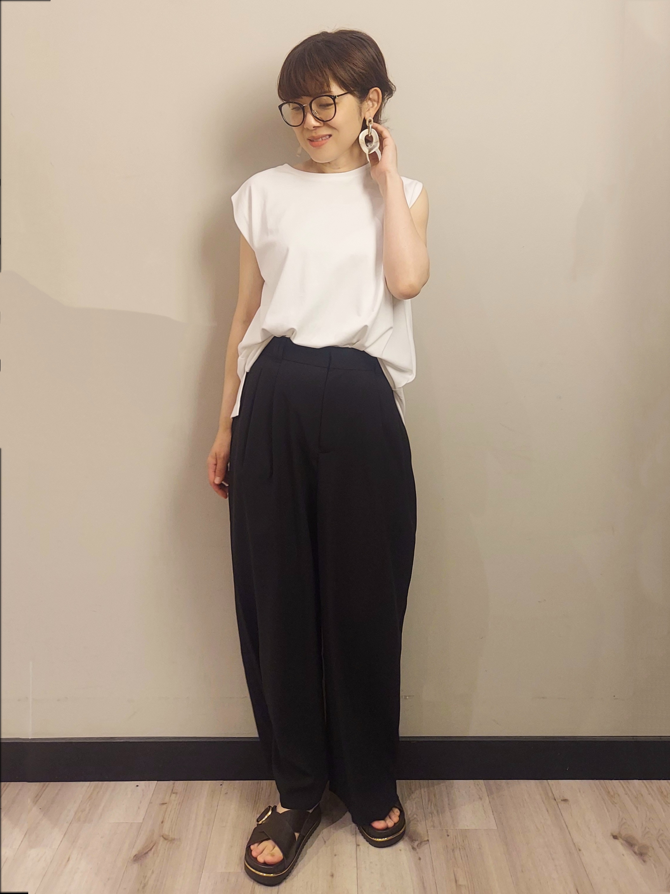 MAKIさんの「index｜【UV／接触冷感】スーパーアイス ノースリーブカットソー《洗濯機OK》」を使ったコーディネート