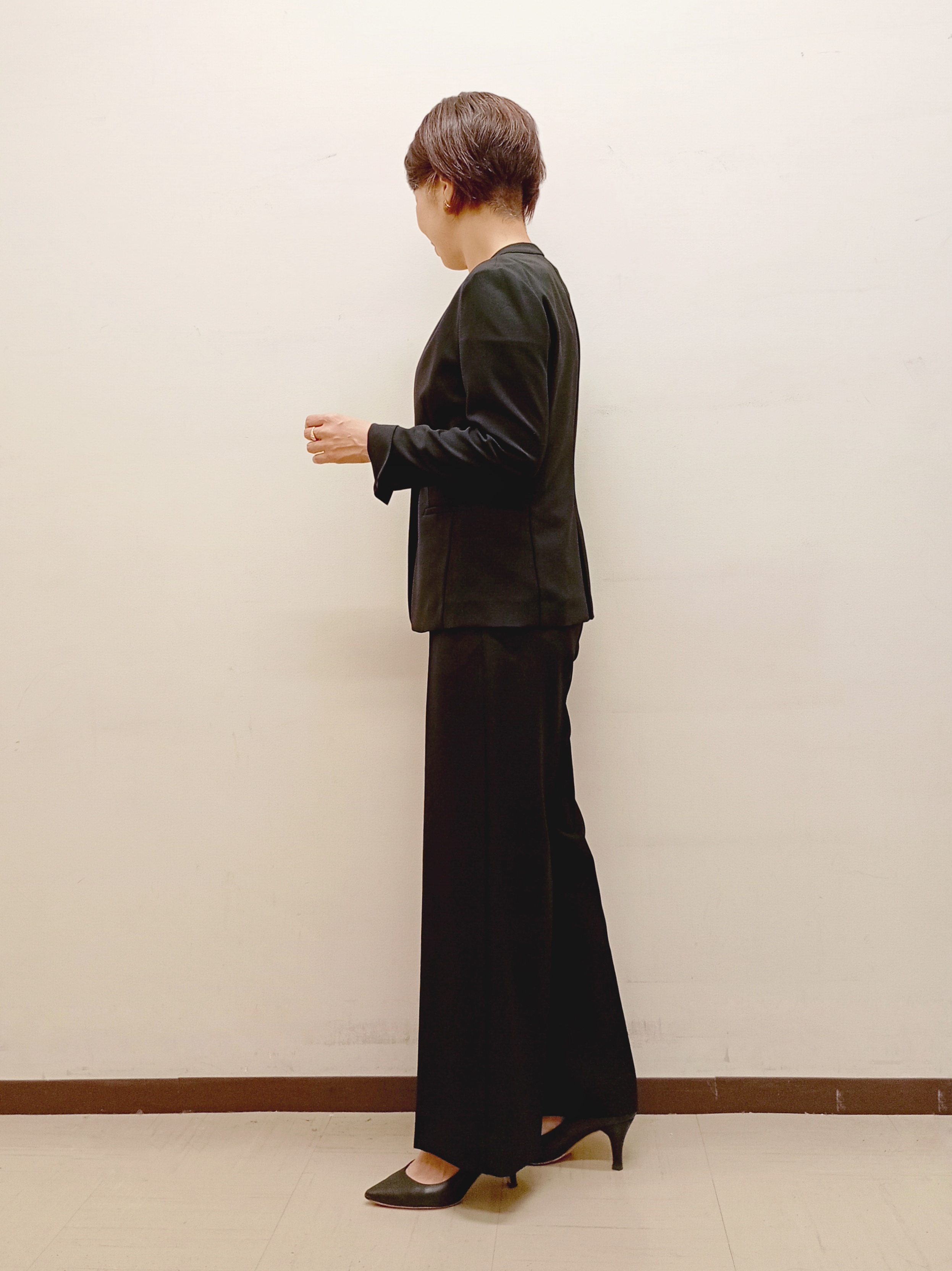 Kさんの「INDIVI｜【定番スーツ／UVケア／洗える】ウール調ノーカラージャケット」を使ったコーディネート