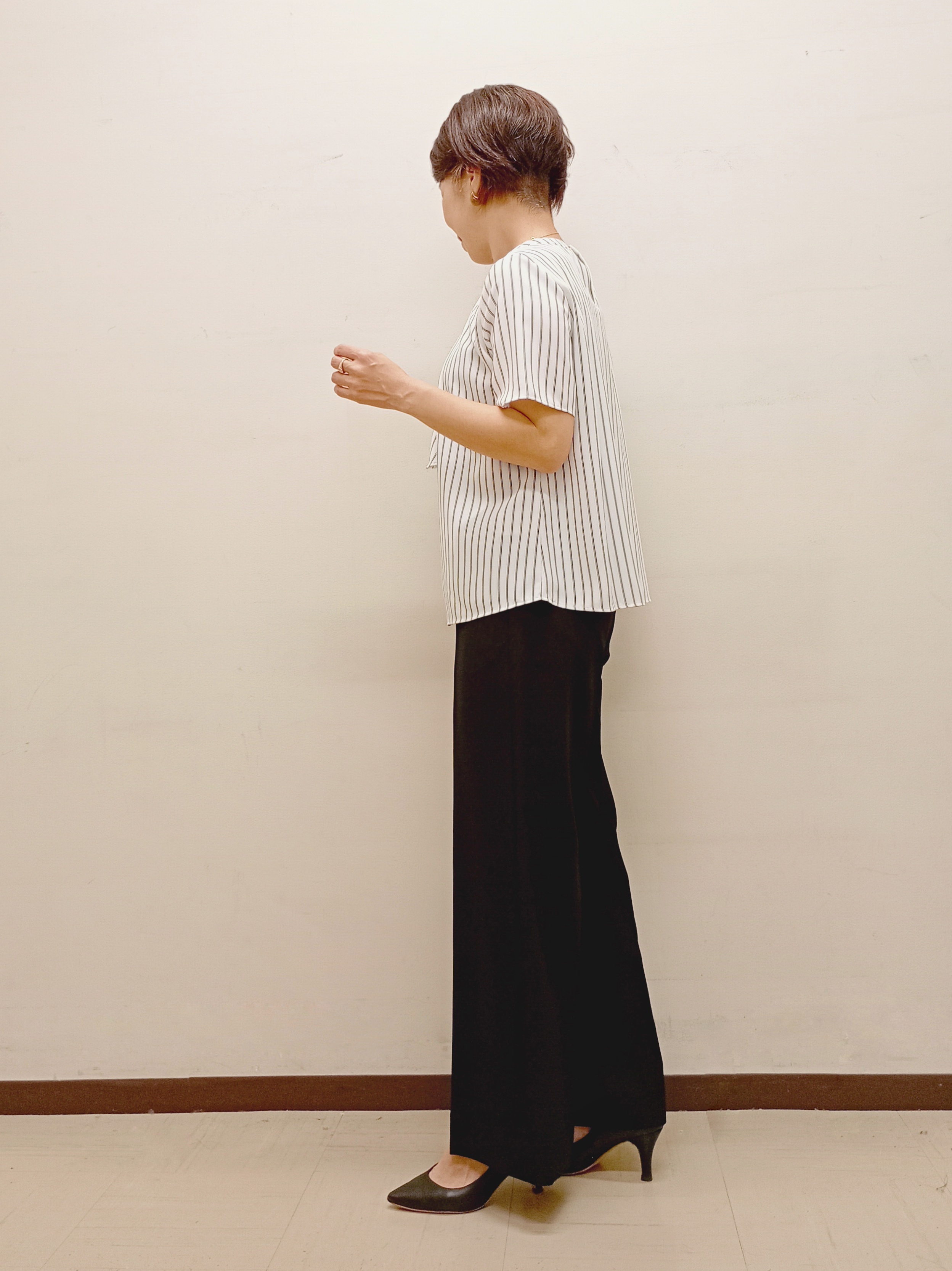 Kさんの「INDIVI｜【定番スーツ／UVケア／洗える】ウール調ノーカラージャケット」を使ったコーディネート
