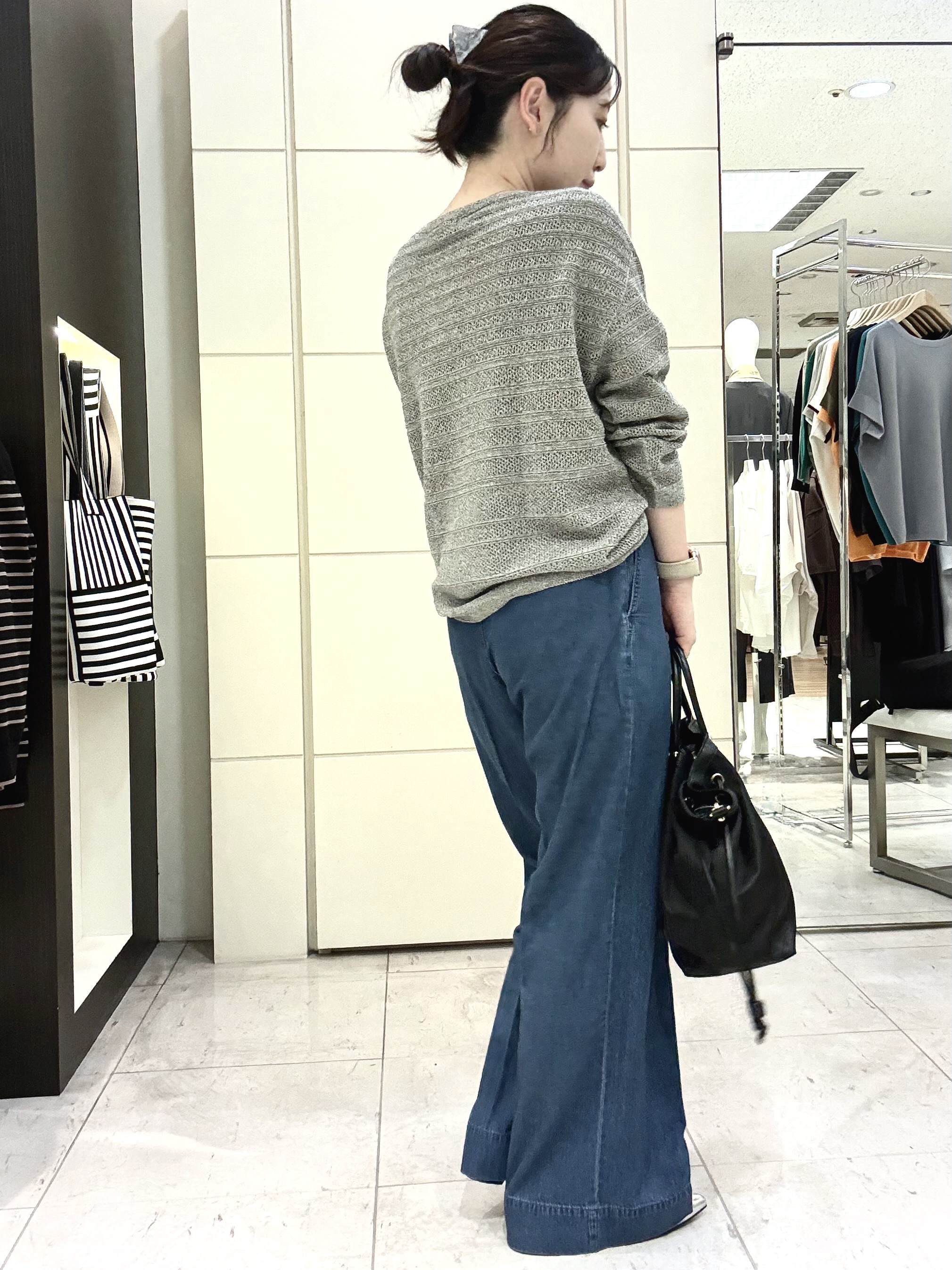 mori.さんの「UNTITLED｜◆メッシュ柄ボーダーニット」を使ったコーディネート