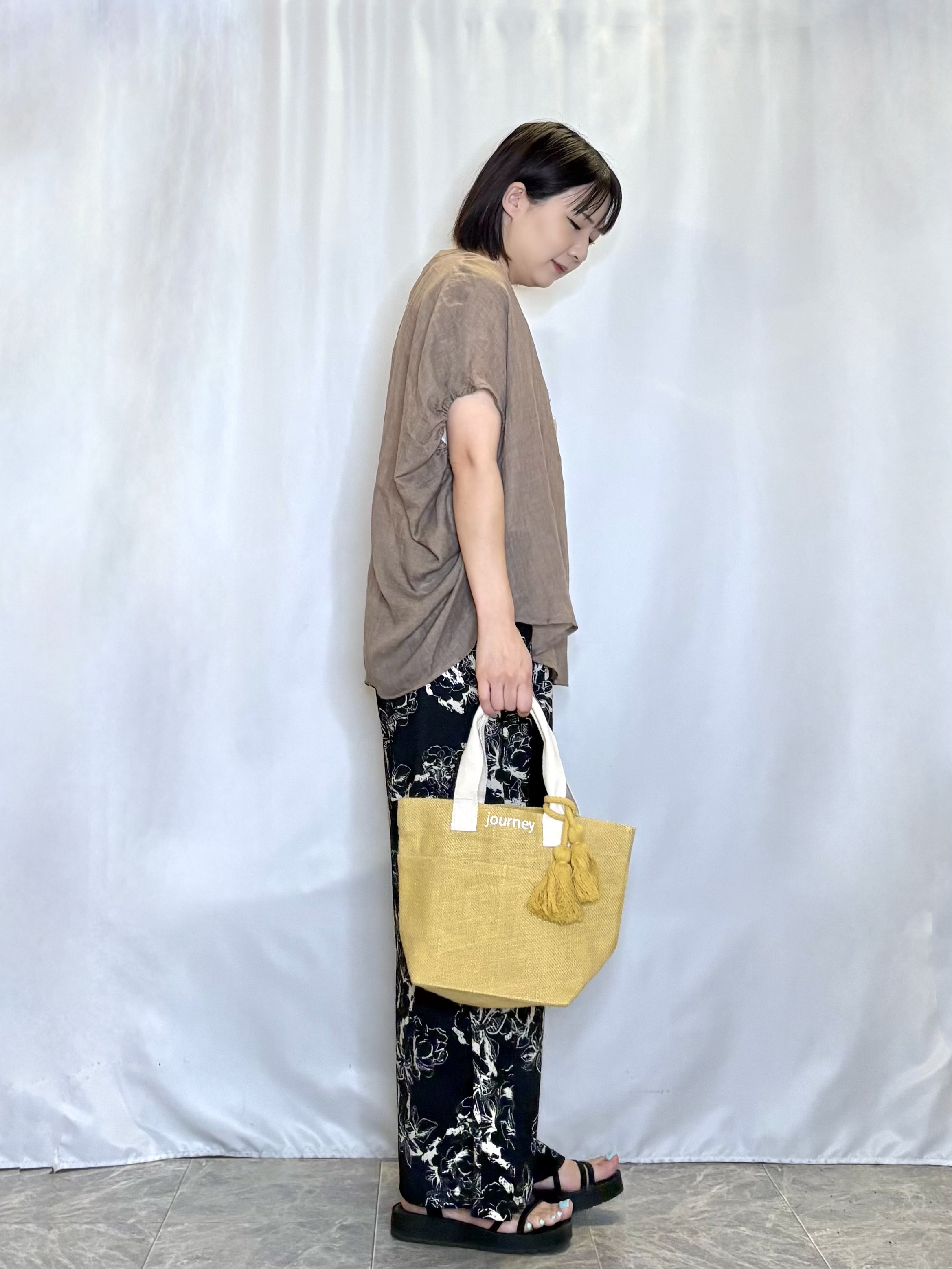 ネリさんの「SHOO･LA･RUE｜【体型カバー】バルーン風ゆるシャツブラウス」を使ったコーディネート