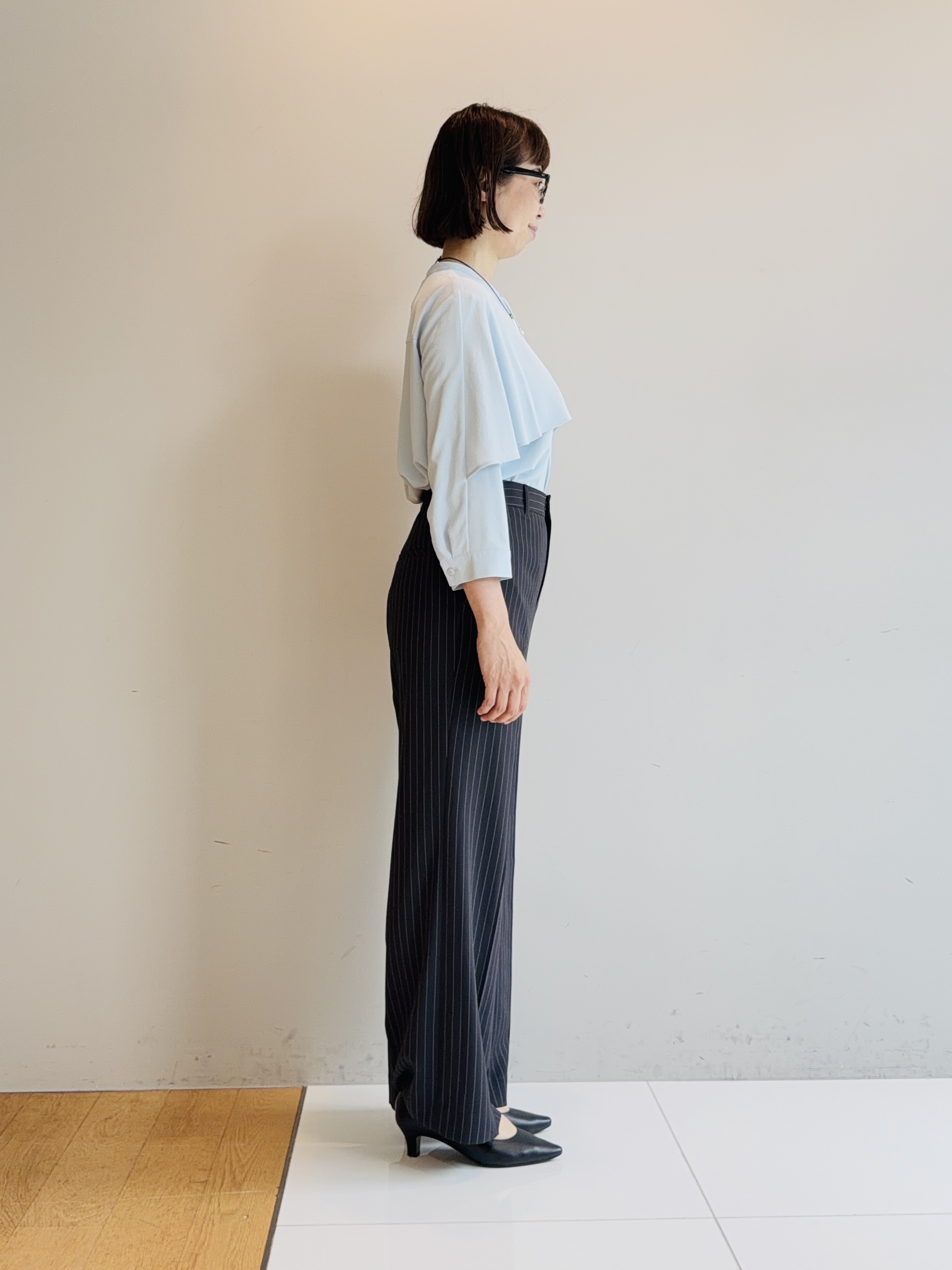 murayamaさんの「INDIVI｜【羽織りにも！/UVケア/着る日傘】ケープ風ブラウス」を使ったコーディネート