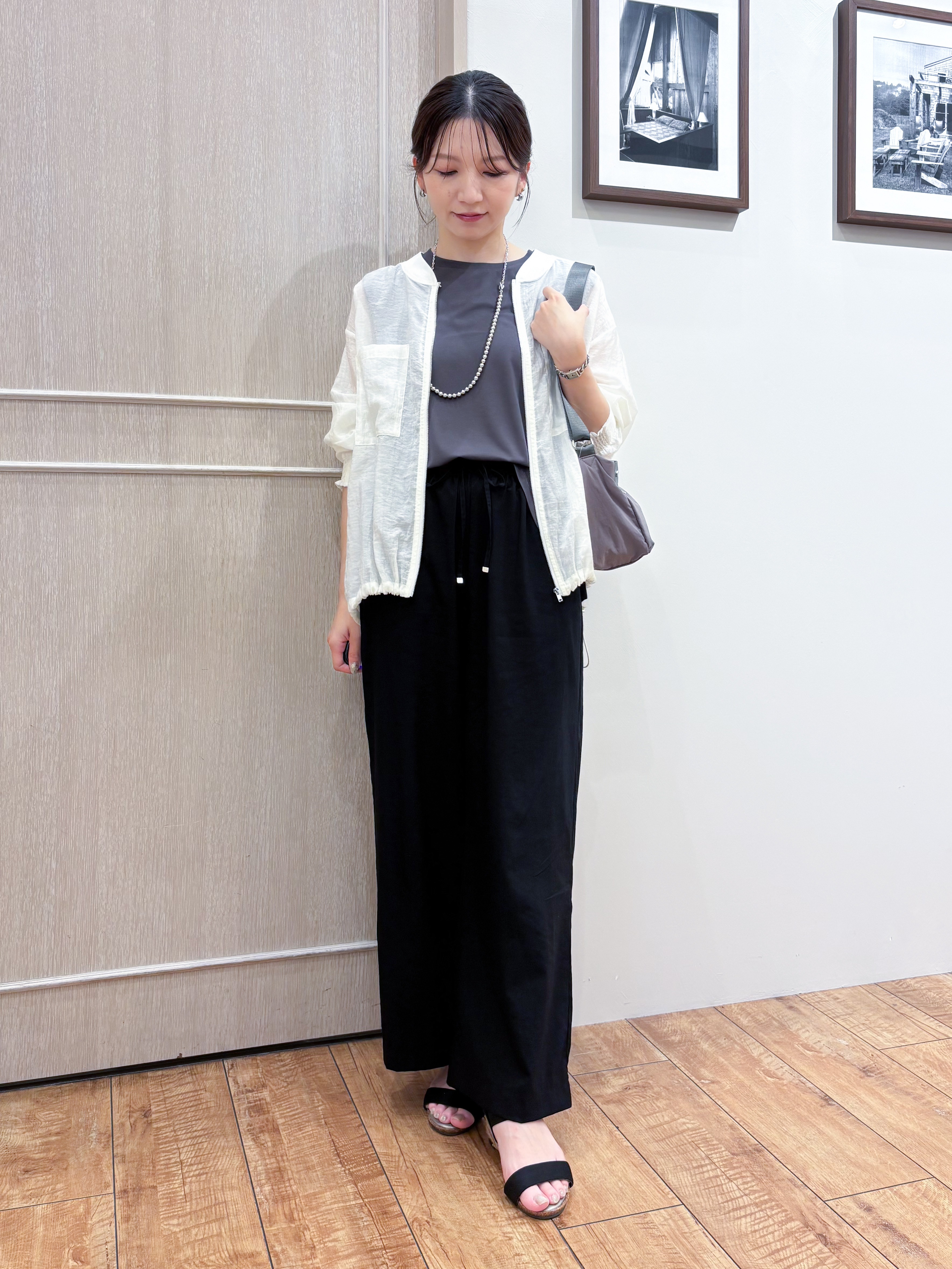 なみさんの「SHOO･LA･RUE｜【S-LL/洗濯機可】夏に使える 程よい透け感のシアーブルゾン」を使ったコーディネート