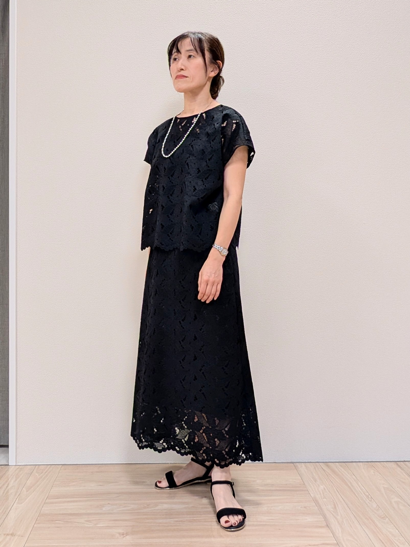 Rieさんの「UNTITLED｜【セットアップ可/品のある透け感】リーフレースブラウス」を使ったコーディネート