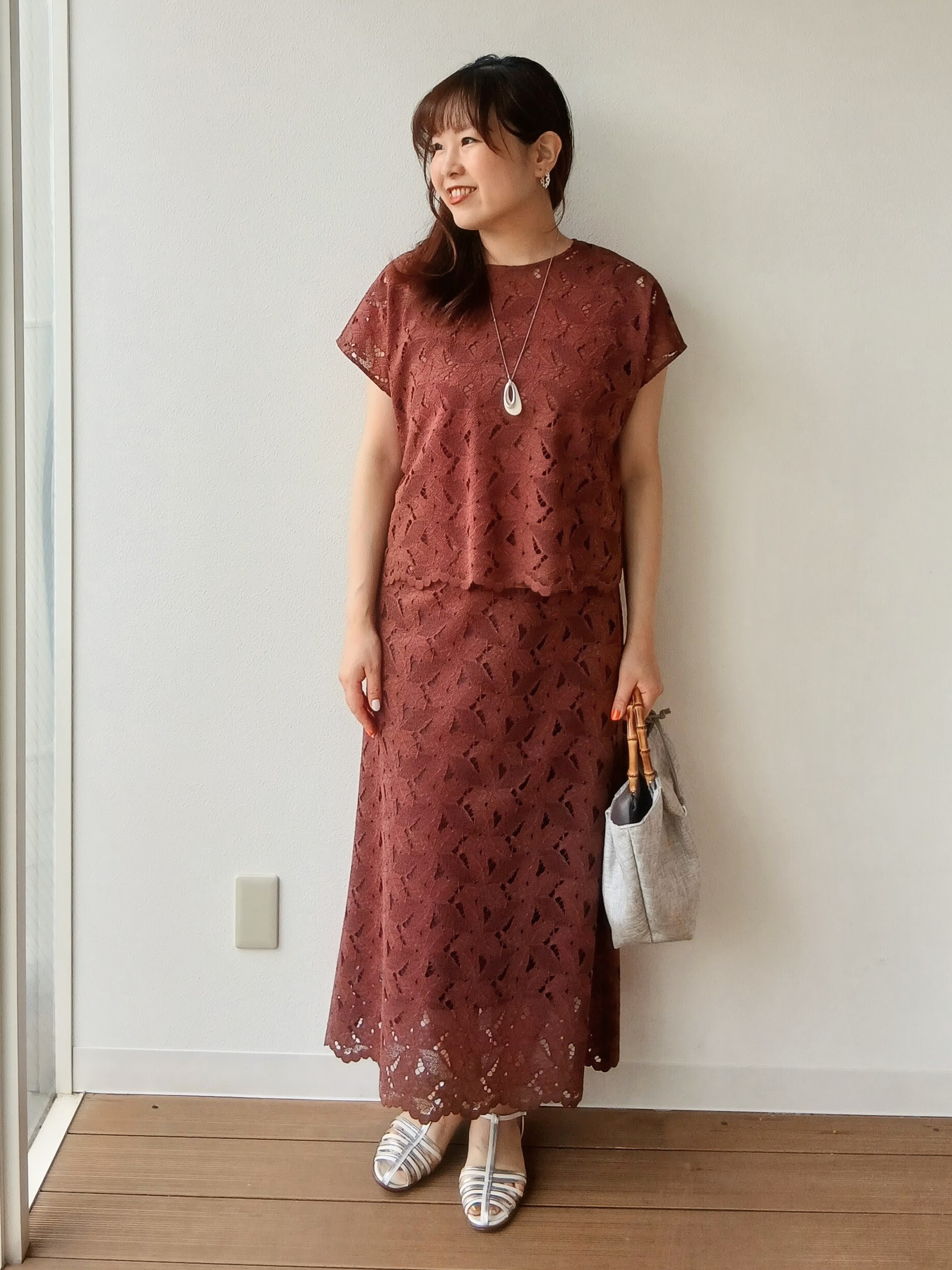 なみきさんの「UNTITLED｜【セットアップ可/品のある透け感】リーフレースブラウス」を使ったコーディネート