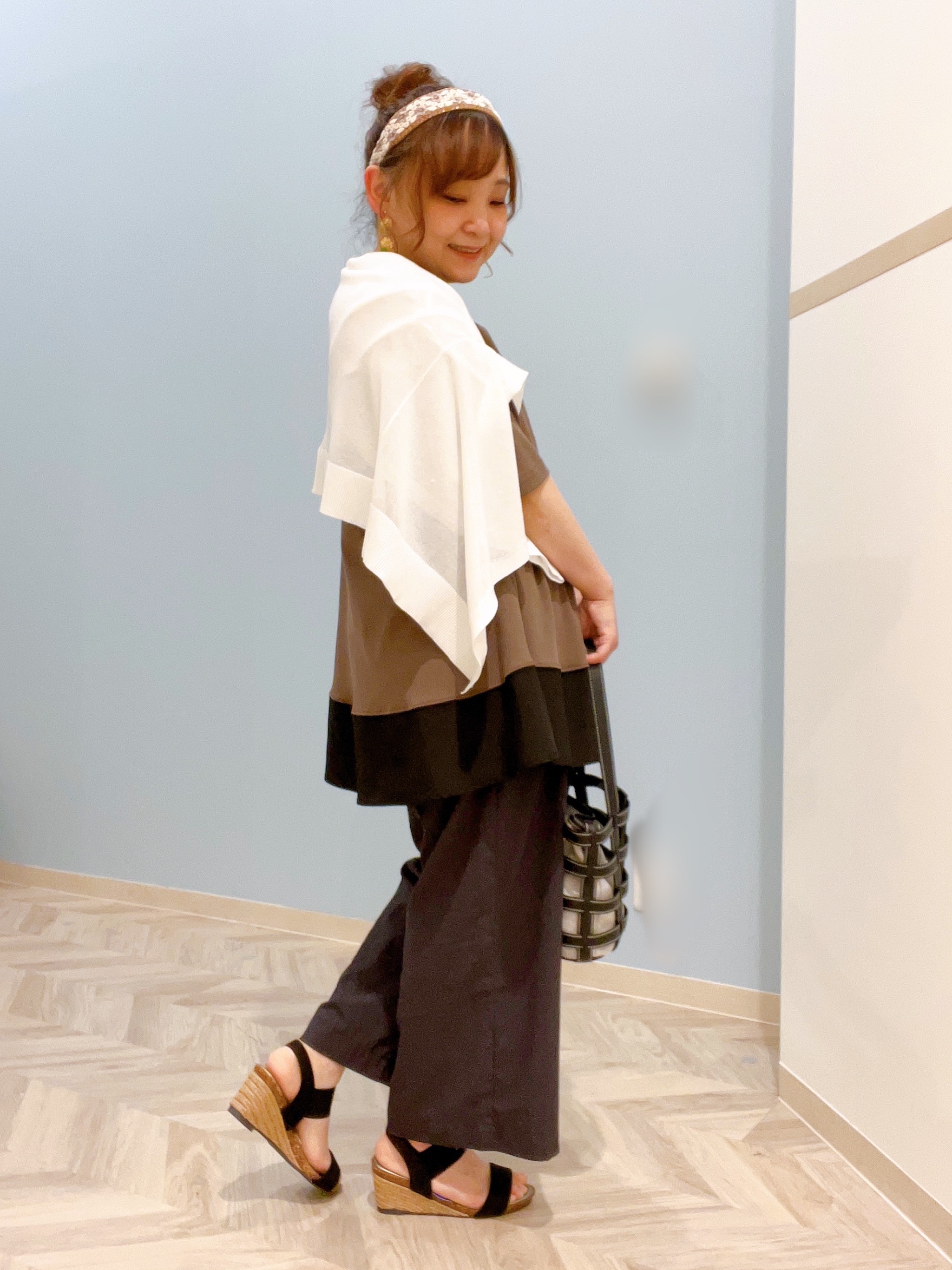 kitaさんの「SHOO･LA･RUE｜【洗濯機可/S-LL】オンにもオフにも マルチに使えるボタンレスカーディガン」を使ったコーディネート