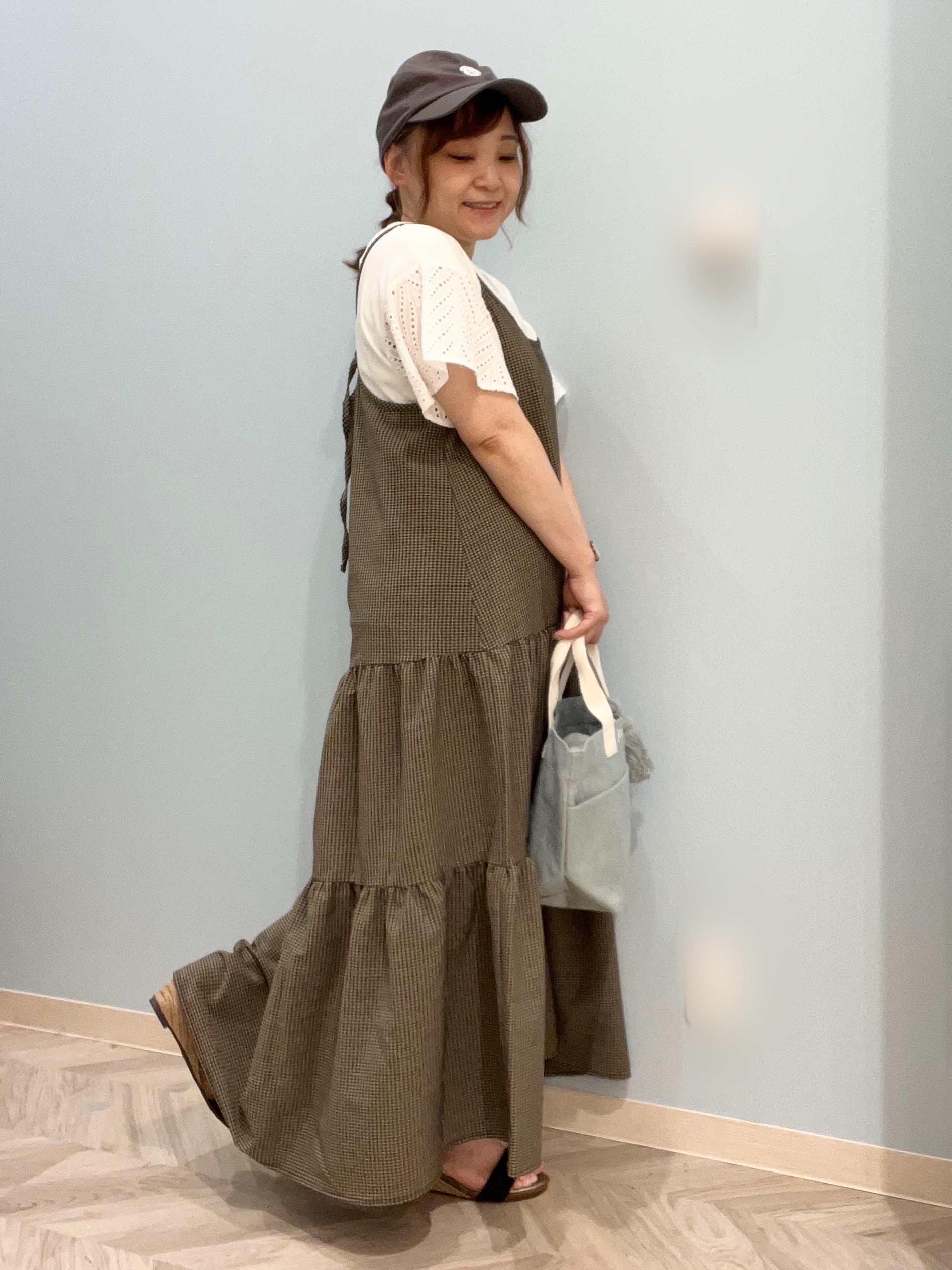 kitaさんの「SHOO･LA･RUE｜【S-LL/洗濯機可/体型カバー】汗じみが気になりにくい お袖レースフレアTシャツ」を使ったコーディネート