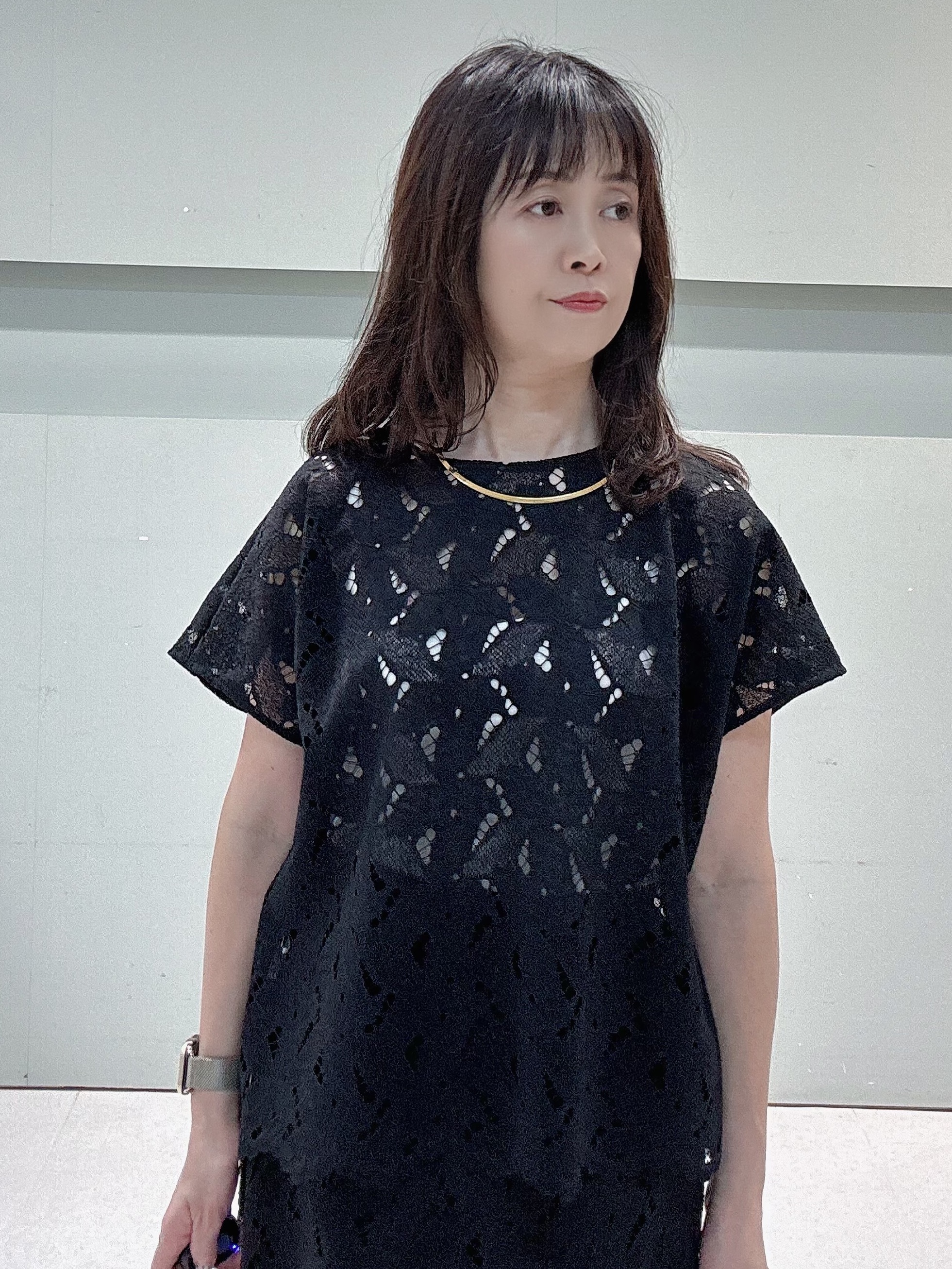 makiさんの「UNTITLED｜【セットアップ可/品のある透け感】リーフレースブラウス」を使ったコーディネート