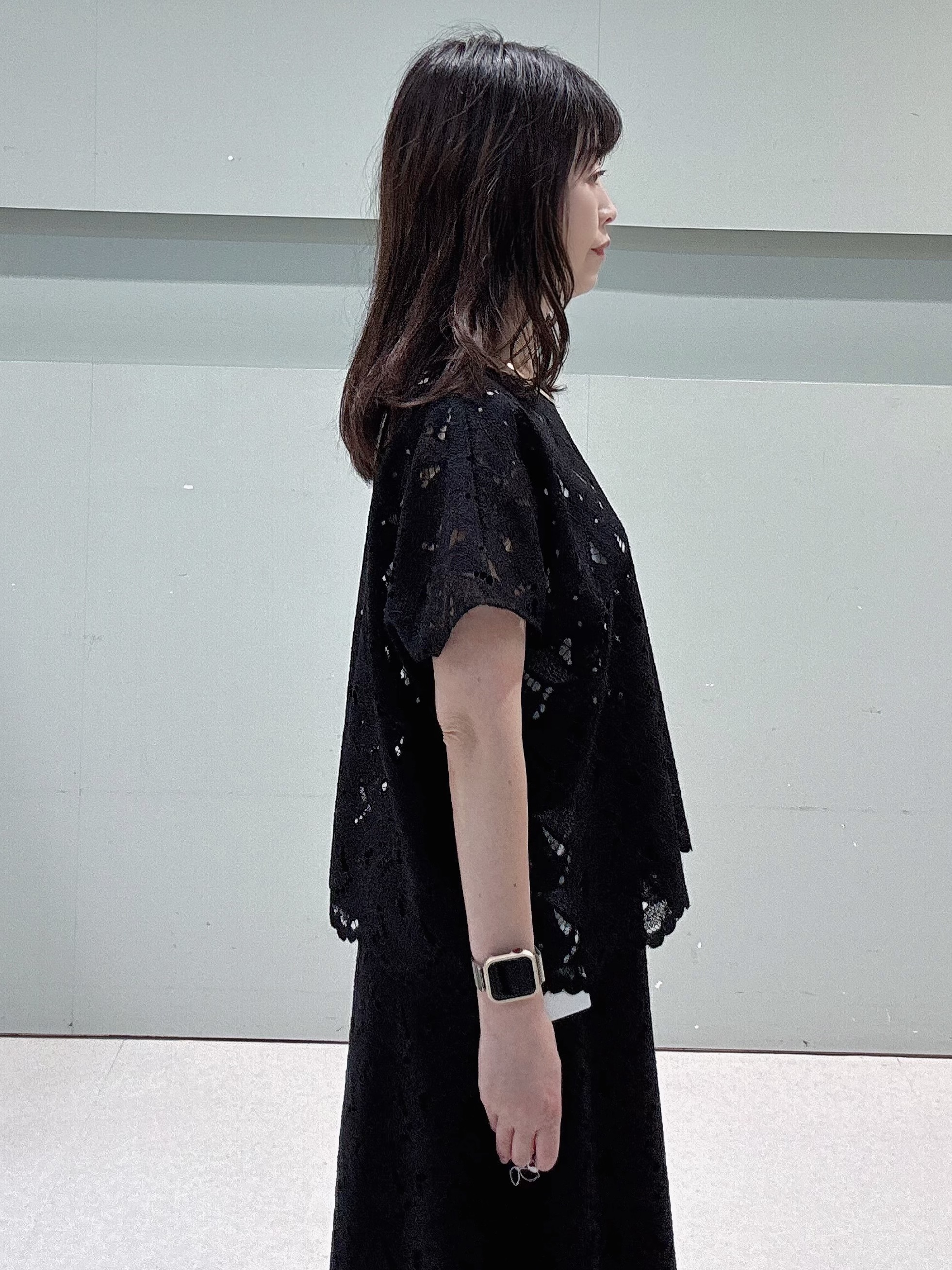 makiさんの「UNTITLED｜【セットアップ可/品のある透け感】リーフレースブラウス」を使ったコーディネート