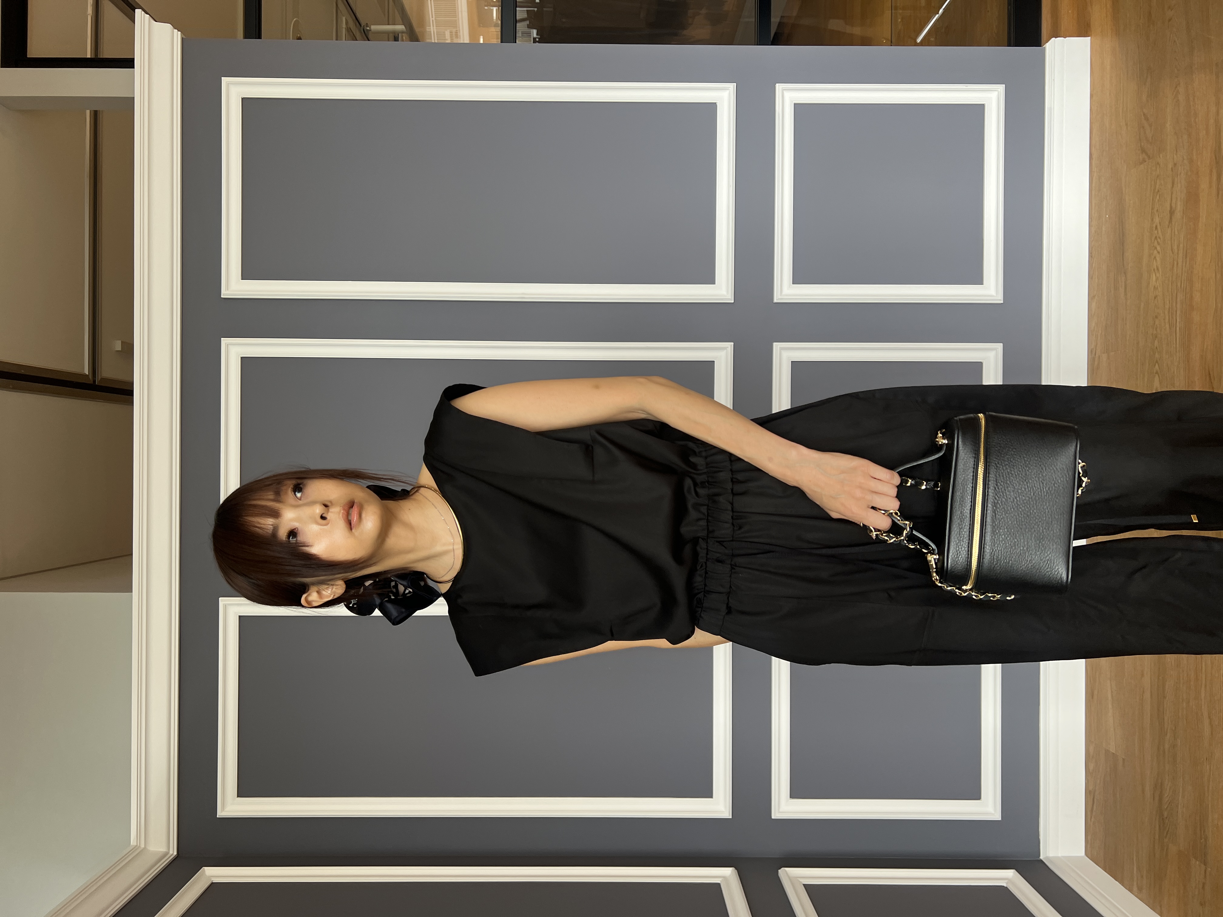 misaさんの「DRESSTERIOR｜◆MILOS（ミロス）チェーン付きバニティバッグ」を使ったコーディネート