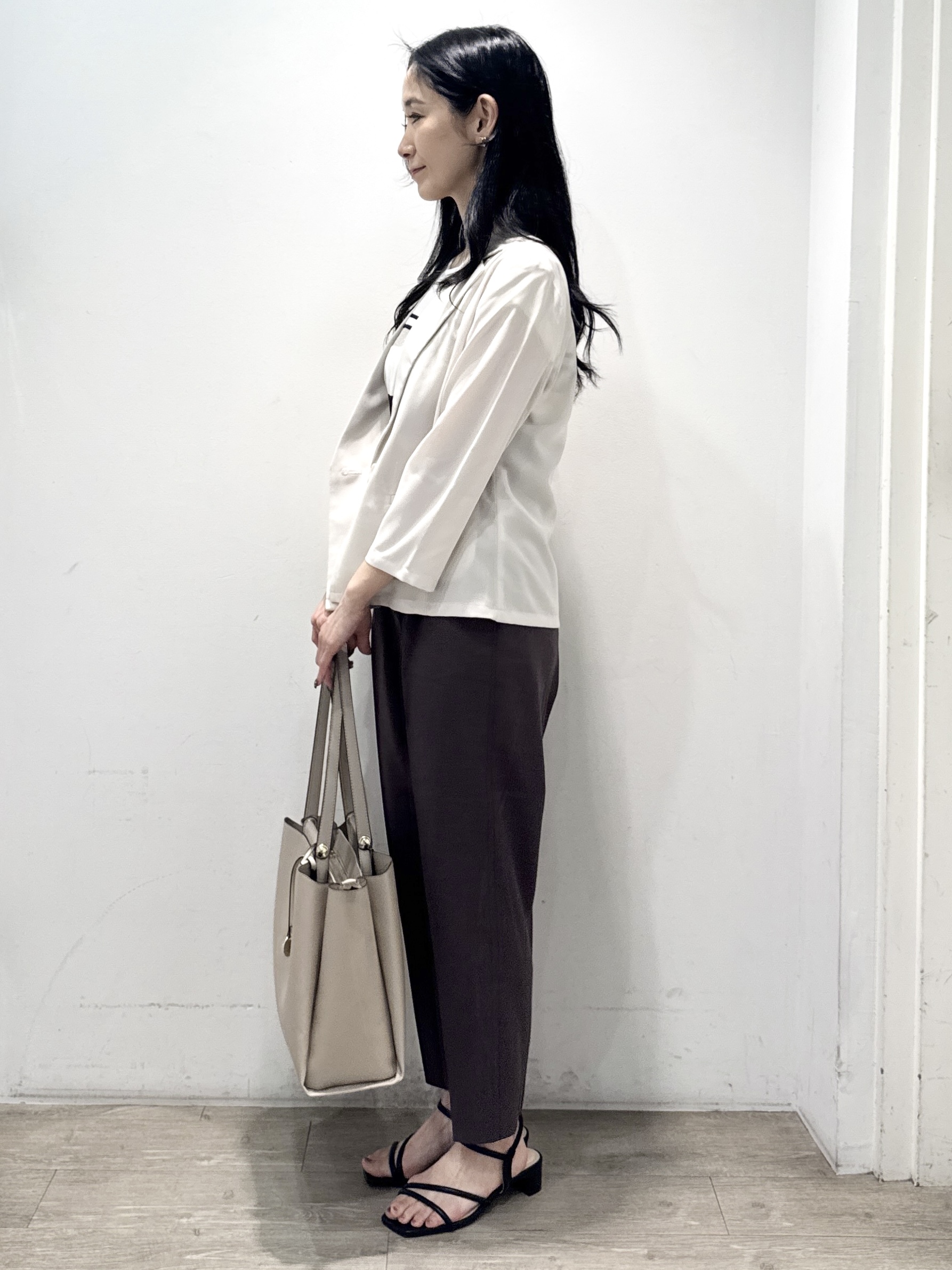 yuicciさんの「OPAQUE.CLIP｜【接触冷感／防シワ】ひんやり7分袖テーラードジャケット《洗濯機OK》」を使ったコーディネート