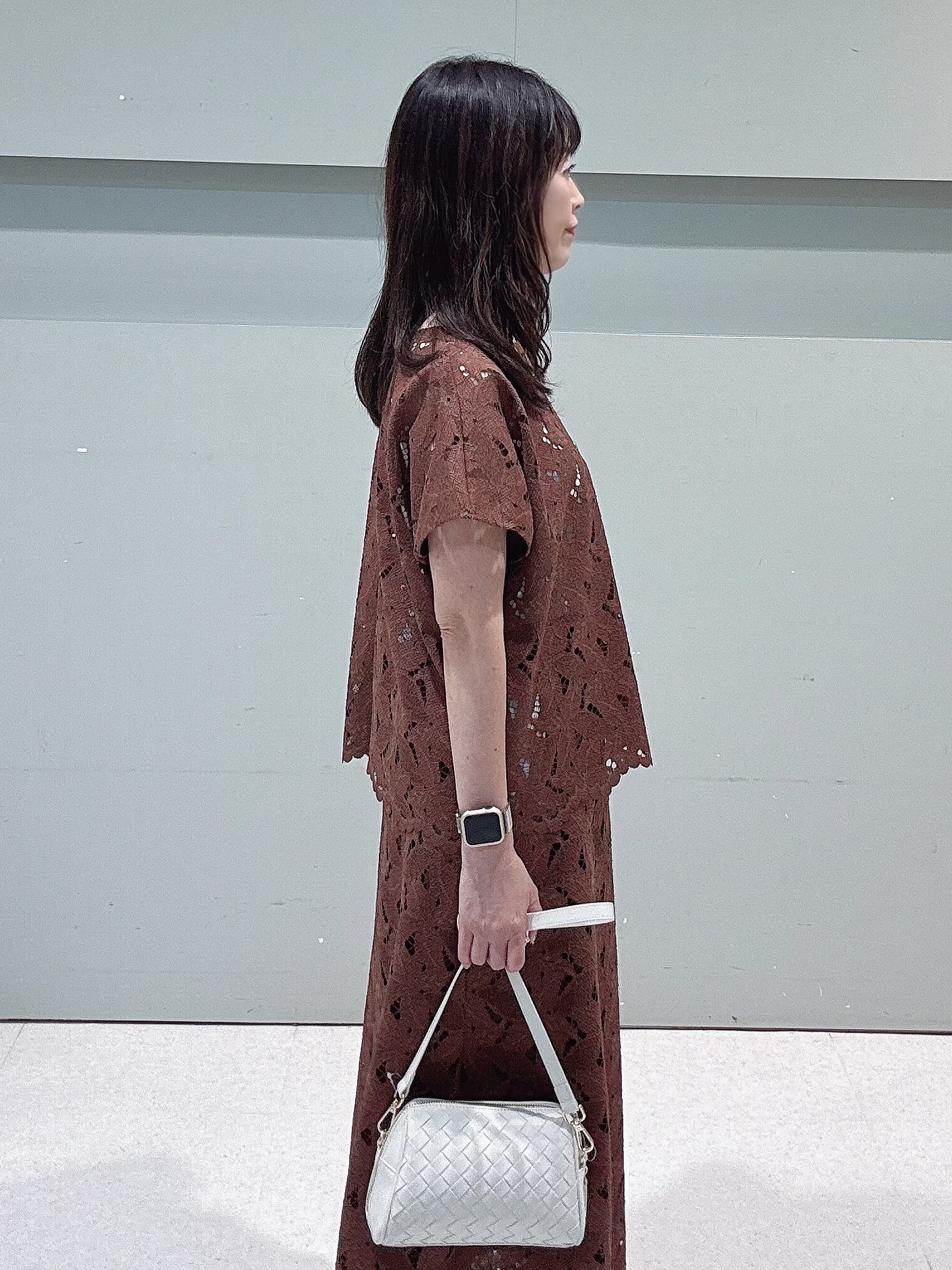 makiさんの「UNTITLED｜【セットアップ可/品のある透け感】リーフレースブラウス」を使ったコーディネート