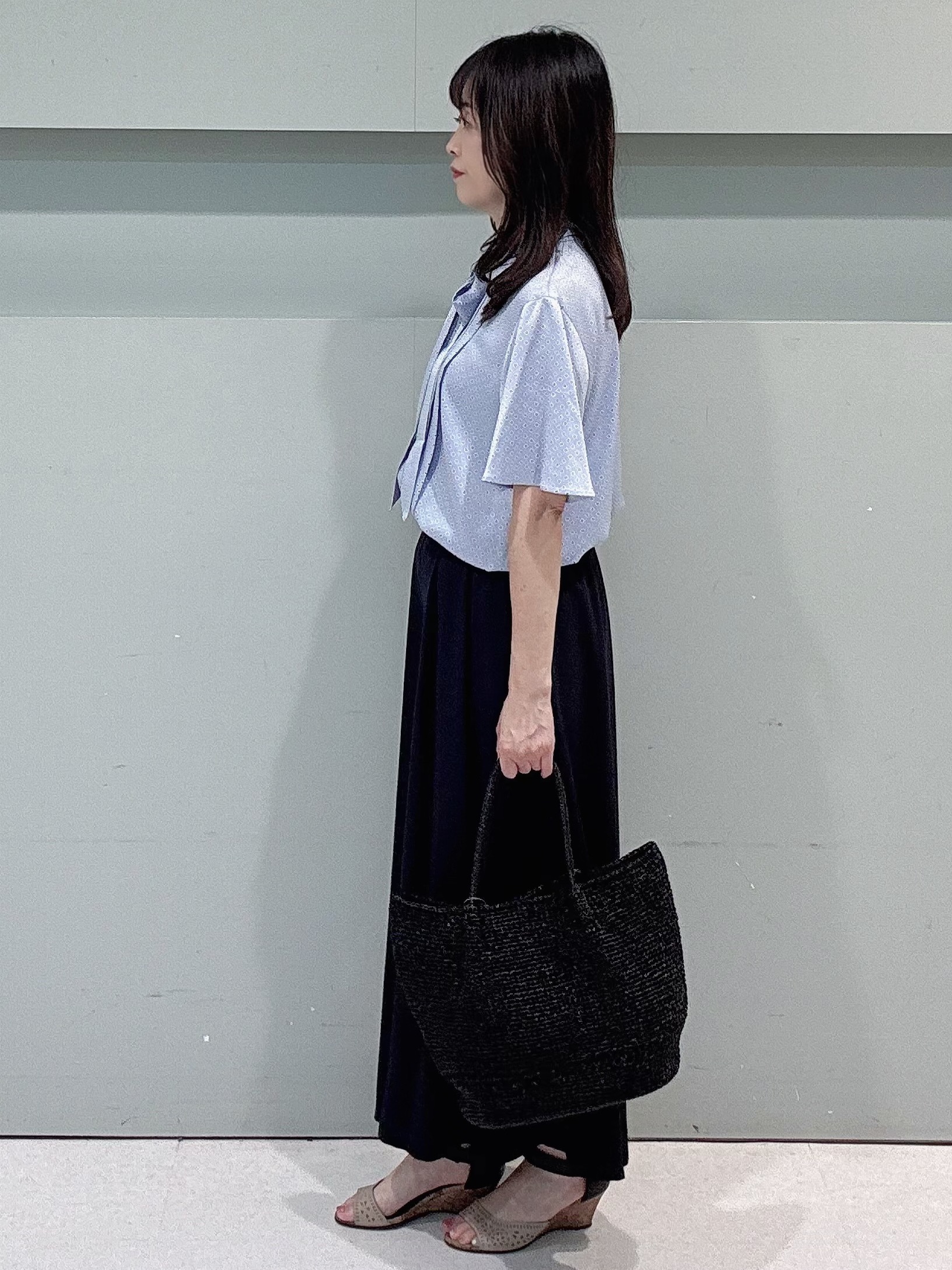 makiさんの「UNTITLED｜【通勤オフィス/スーツインナー】ダイヤジオメプリントブラウス」を使ったコーディネート