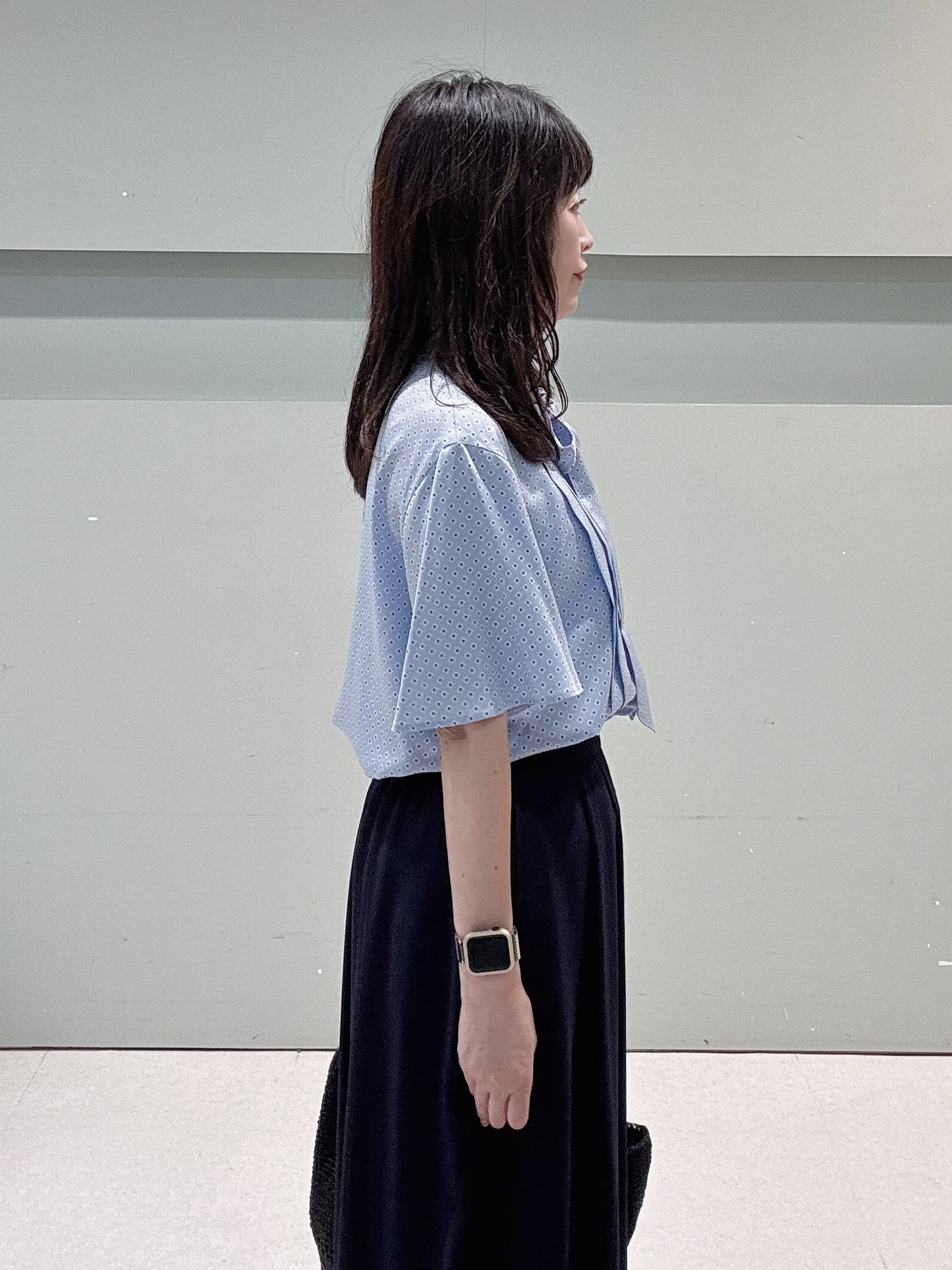 makiさんの「UNTITLED｜【通勤オフィス/スーツインナー】ダイヤジオメプリントブラウス」を使ったコーディネート