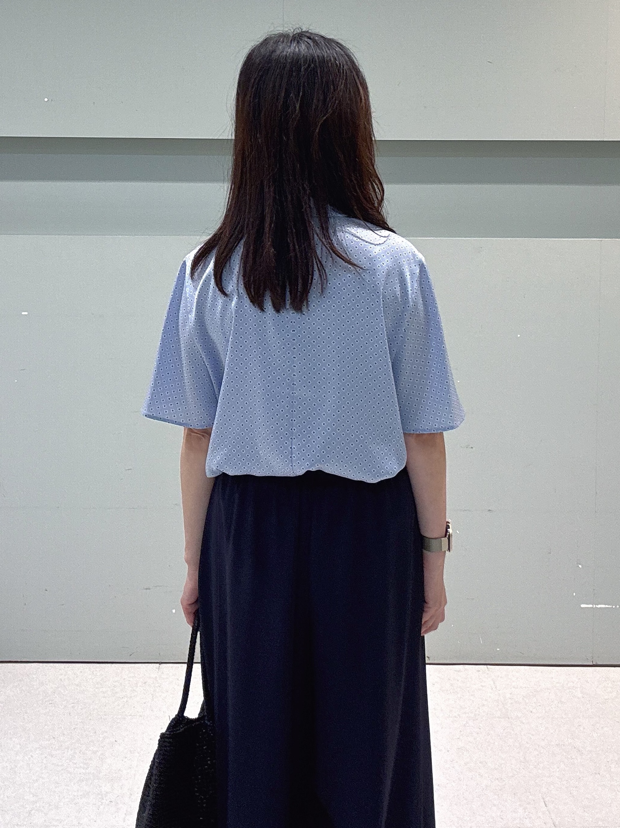makiさんの「UNTITLED｜【通勤オフィス/スーツインナー】ダイヤジオメプリントブラウス」を使ったコーディネート