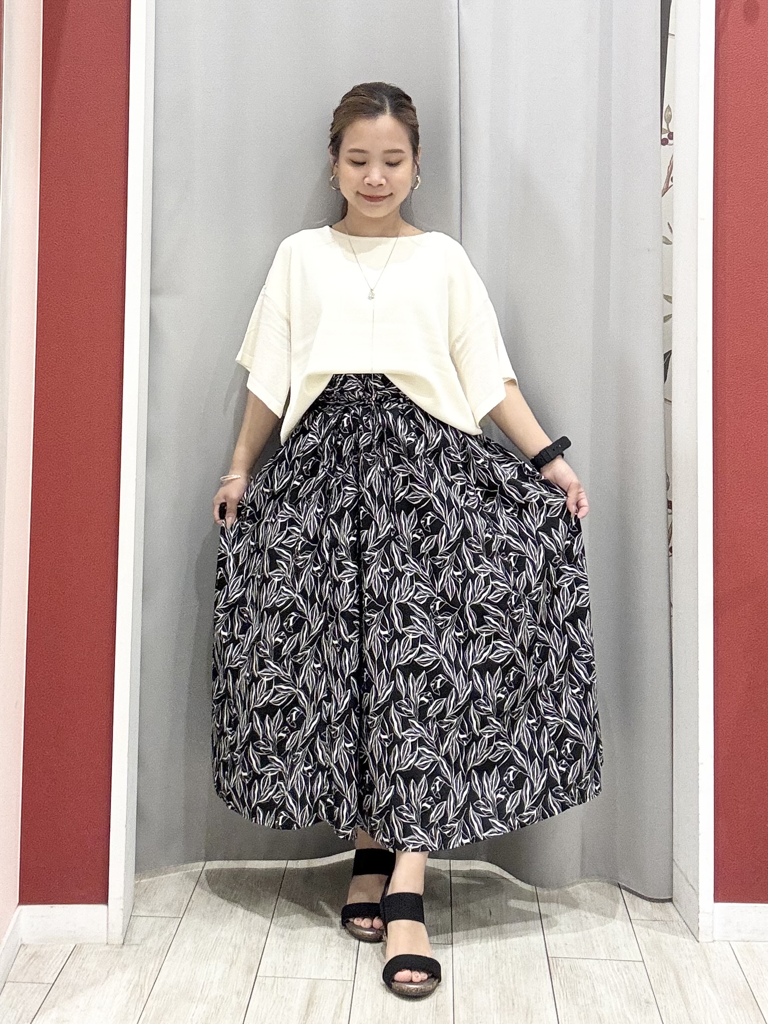 shioさんの「SHOO･LA･RUE｜【S-LL/洗濯機可】インせず着られる ひらり袖ニット」を使ったコーディネート