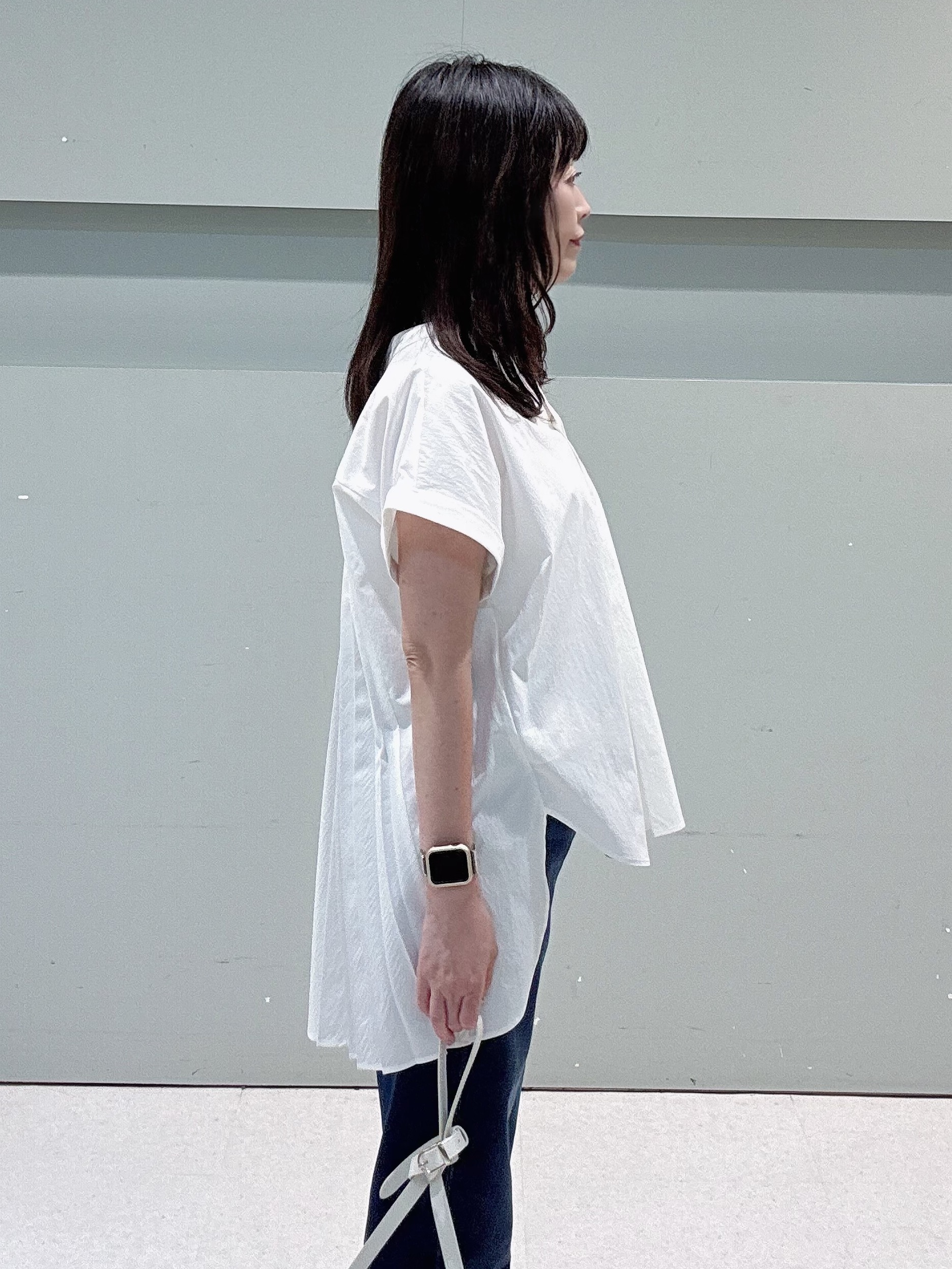makiさんの「UNTITLED｜【吸水速乾/接触冷感】バックプリーツデザインブラウス」を使ったコーディネート