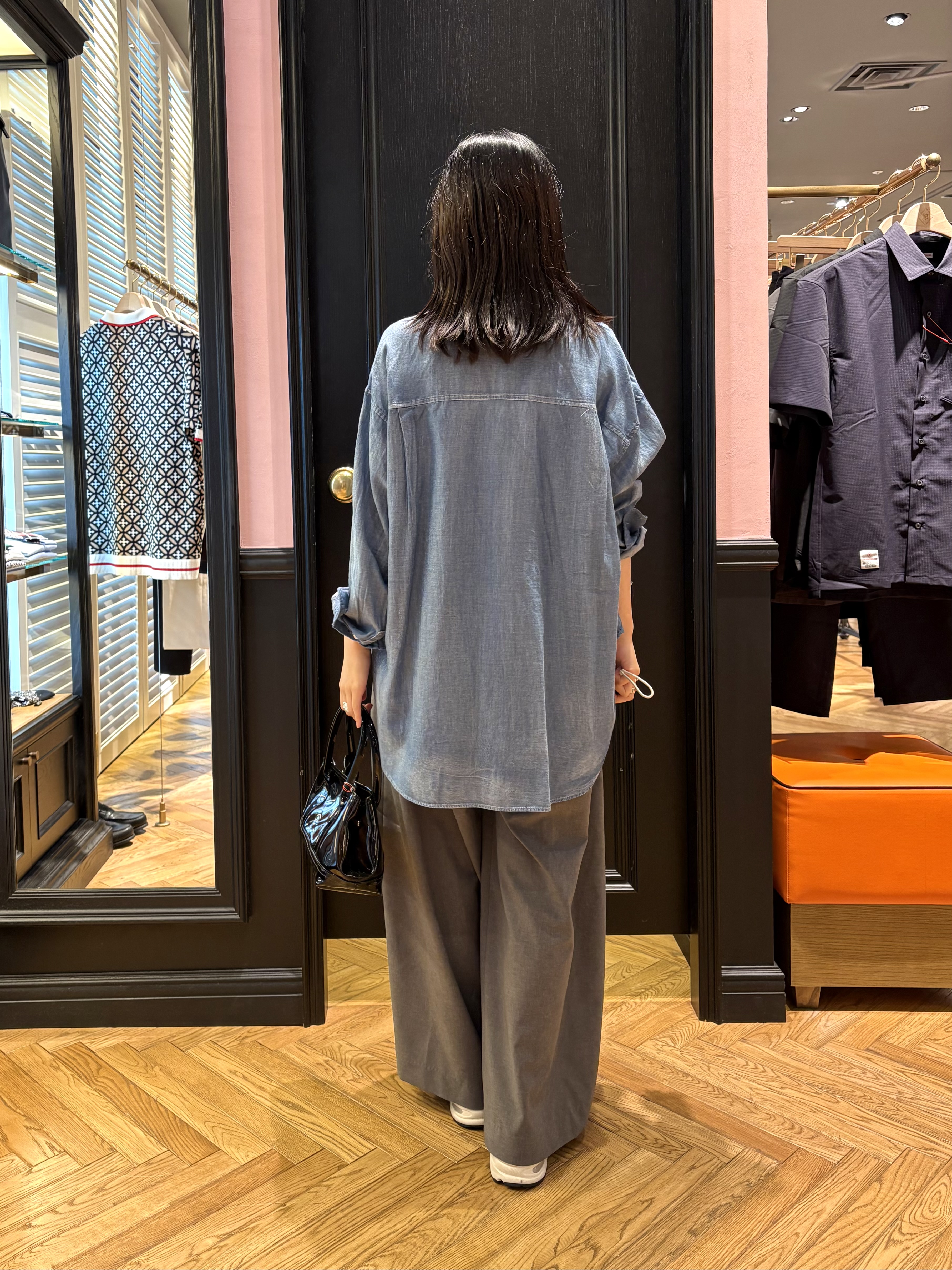 cocoさんの「DRESSTERIOR｜【涼しく着映え】シアーデニムシャツ」を使ったコーディネート