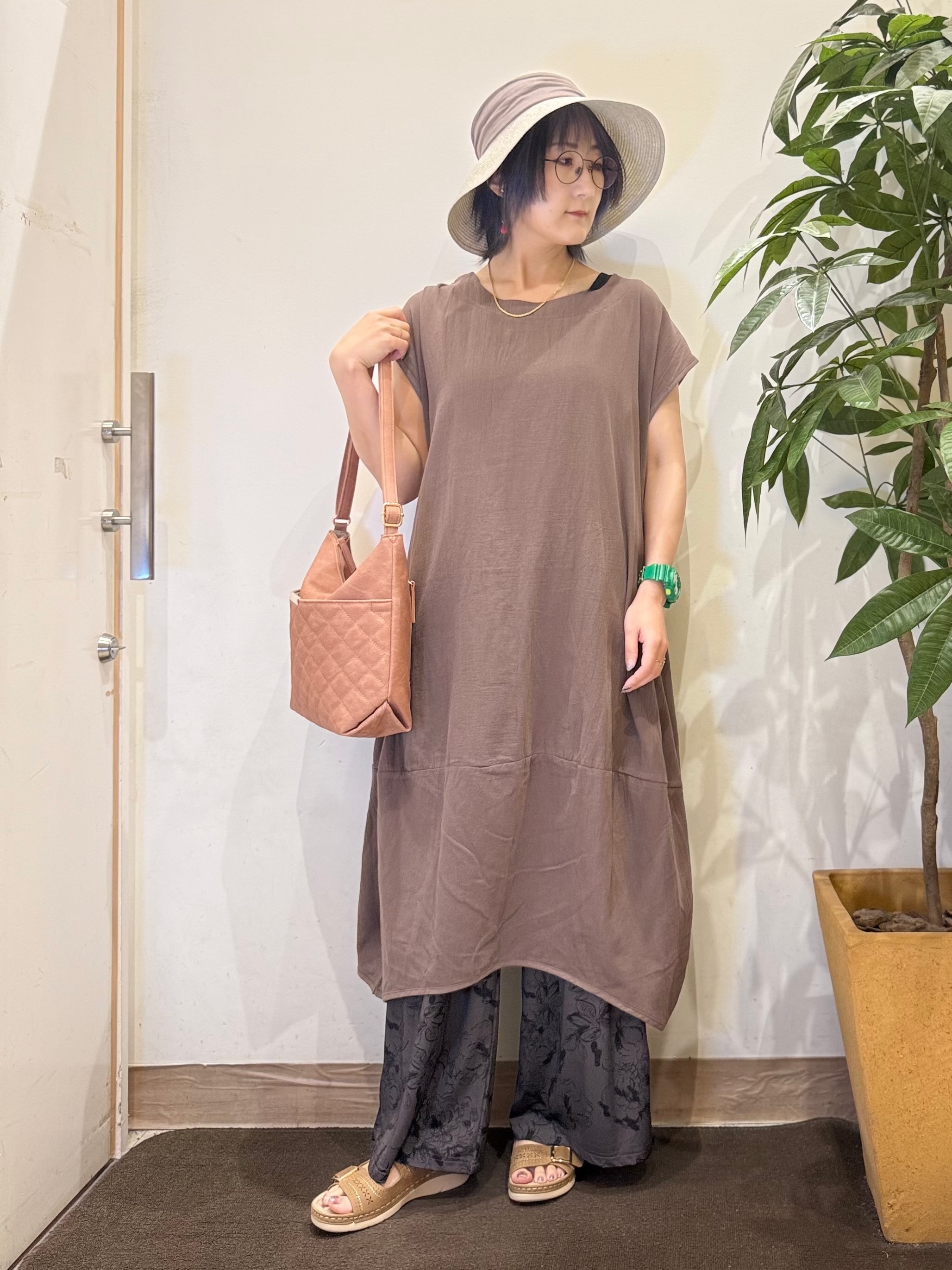misakiさんの「SHOO･LA･RUE｜【S-LL/洗濯機可/体型カバー】綿100％ ふんわりラインが女性らしい コクーンワンピース」を使ったコーディネート