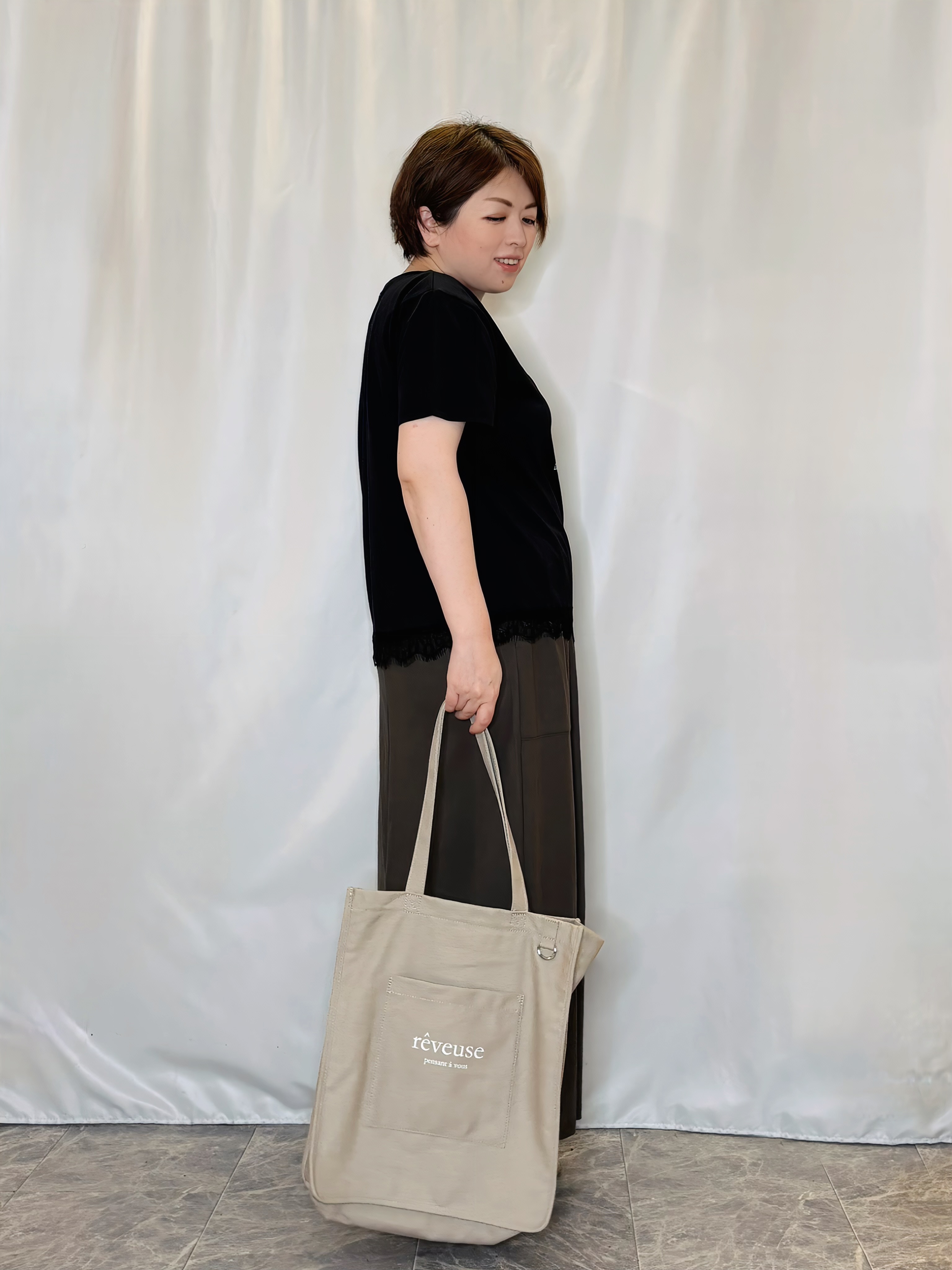 たみさんの「SHOO･LA･RUE｜【UV/S-LL/洗濯機可】真夏に着たい裾レースが女性らしさをプラスする プリントアソートTシャツ」を使ったコーディネート