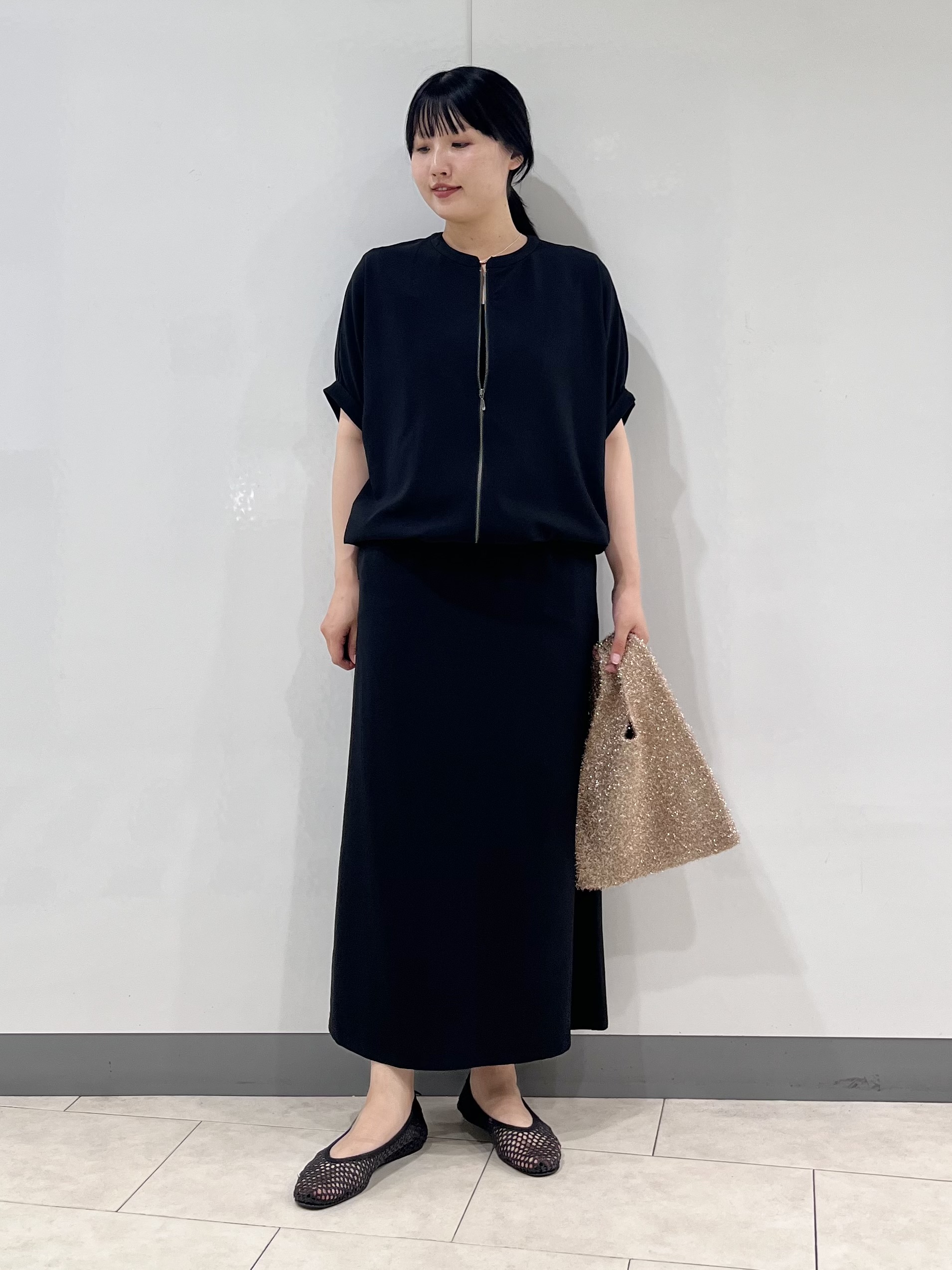 hasuさんの「INDIVI｜【秋羽織り/着る日傘】ドルマンフォルムブルゾン」を使ったコーディネート