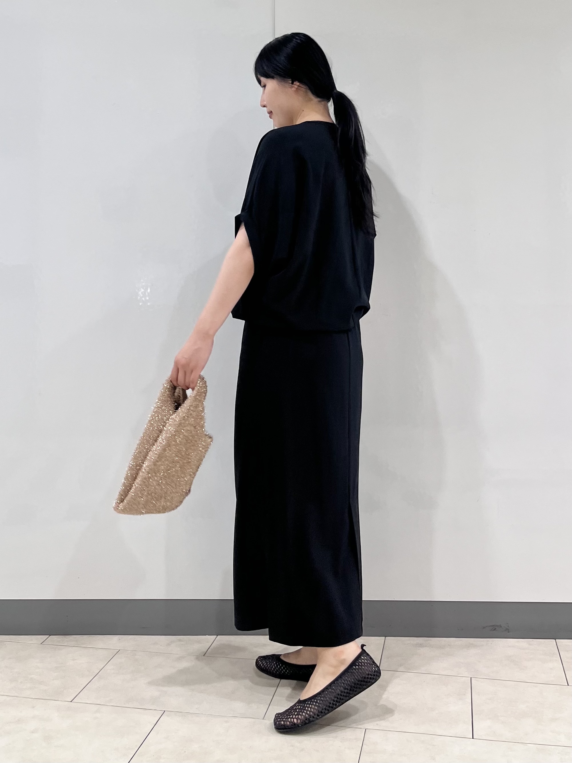 hasuさんの「INDIVI｜【秋羽織り/着る日傘】ドルマンフォルムブルゾン」を使ったコーディネート