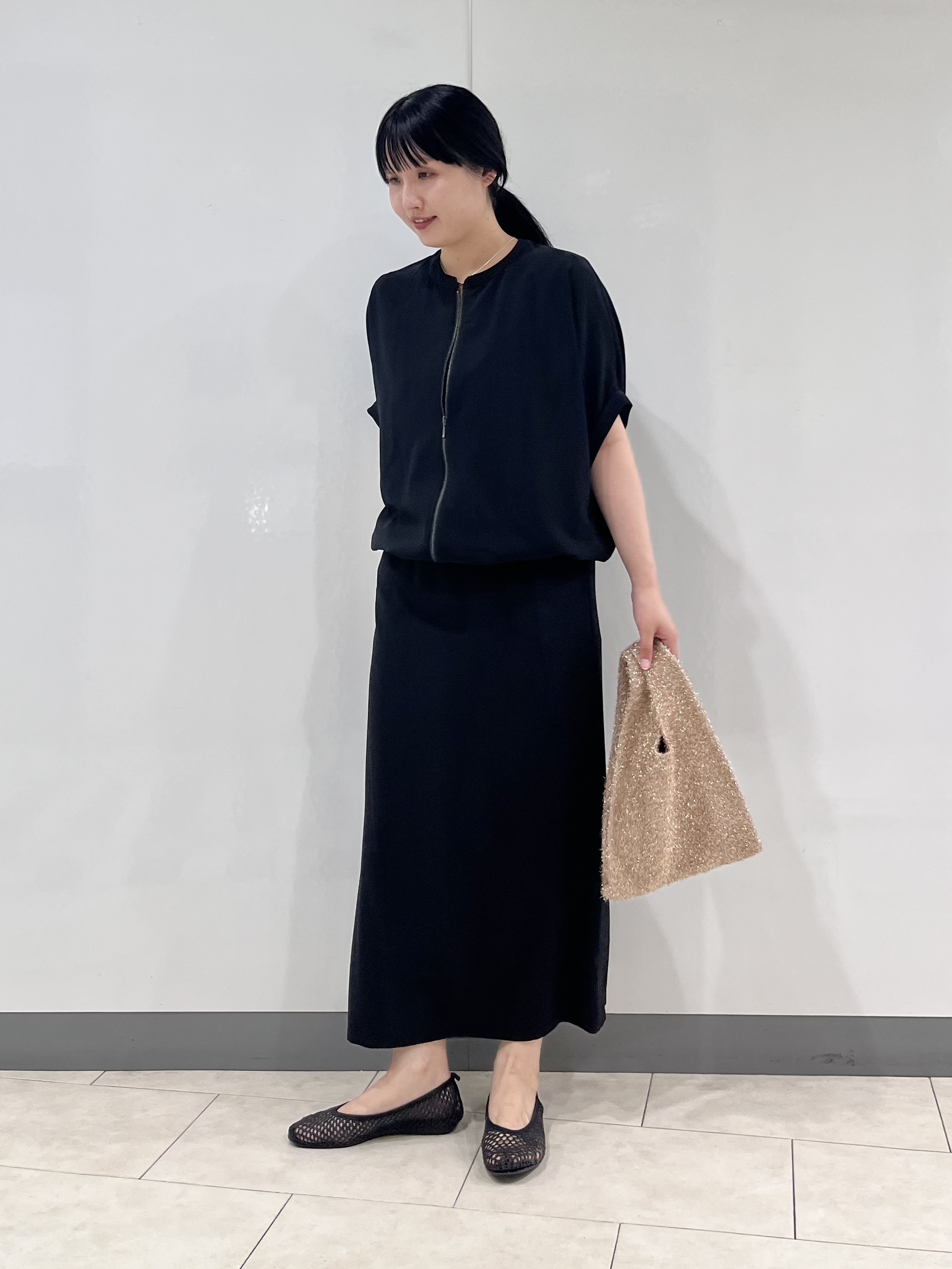 hasuさんの「INDIVI｜【秋羽織り/着る日傘】ドルマンフォルムブルゾン」を使ったコーディネート