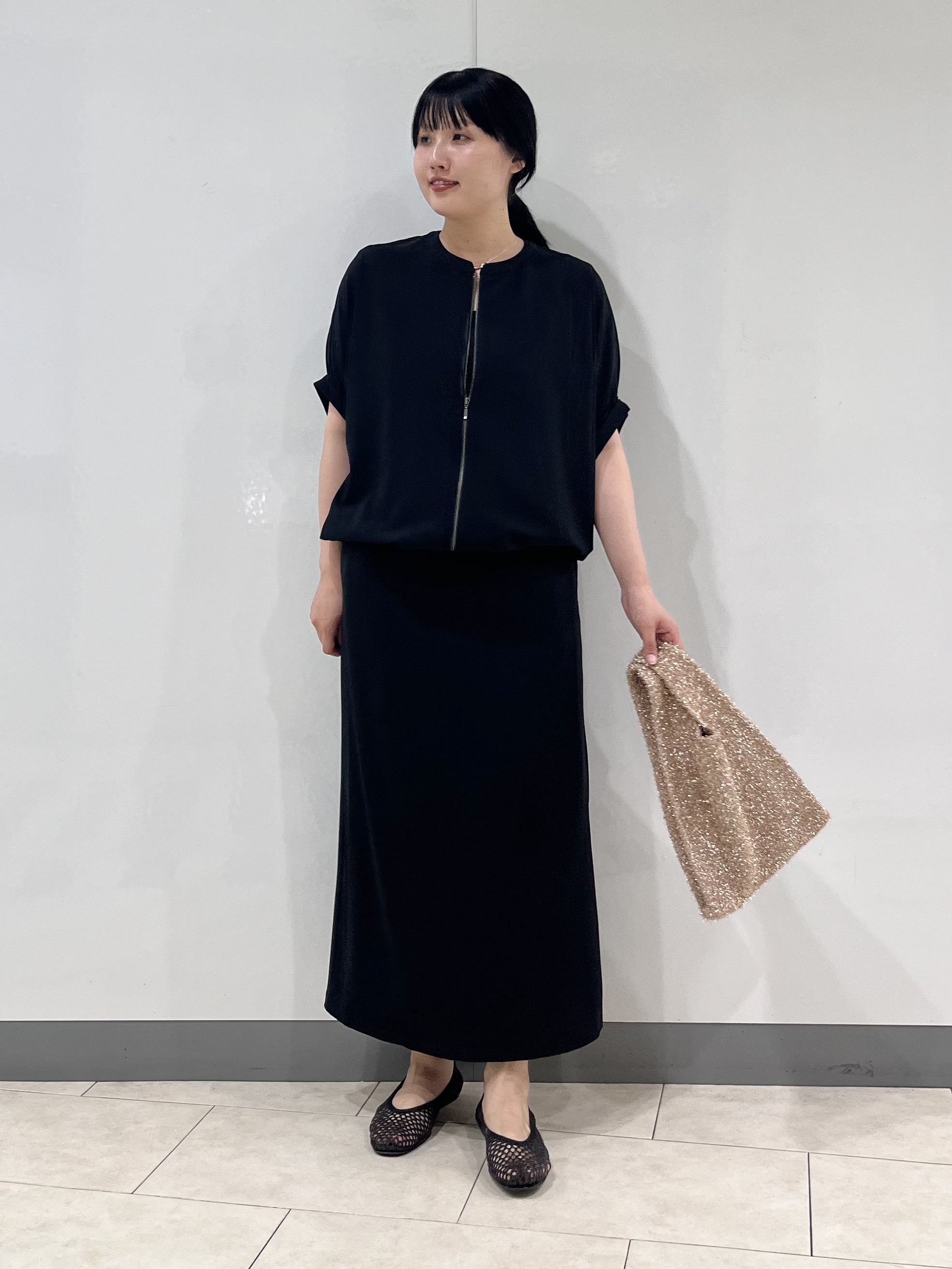 hasuさんの「INDIVI｜【秋羽織り/着る日傘】ドルマンフォルムブルゾン」を使ったコーディネート