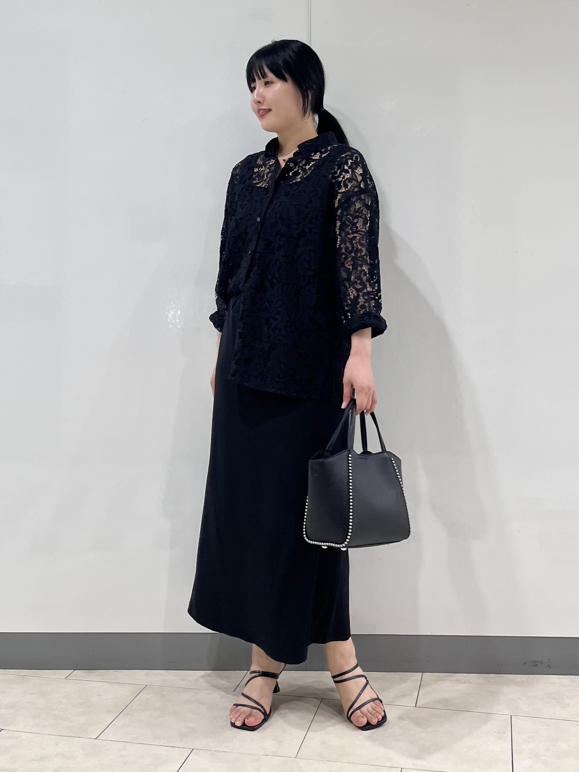 hasuさんの「INDIVI｜【洗える／トレンド】大人レースシャツ」を使ったコーディネート