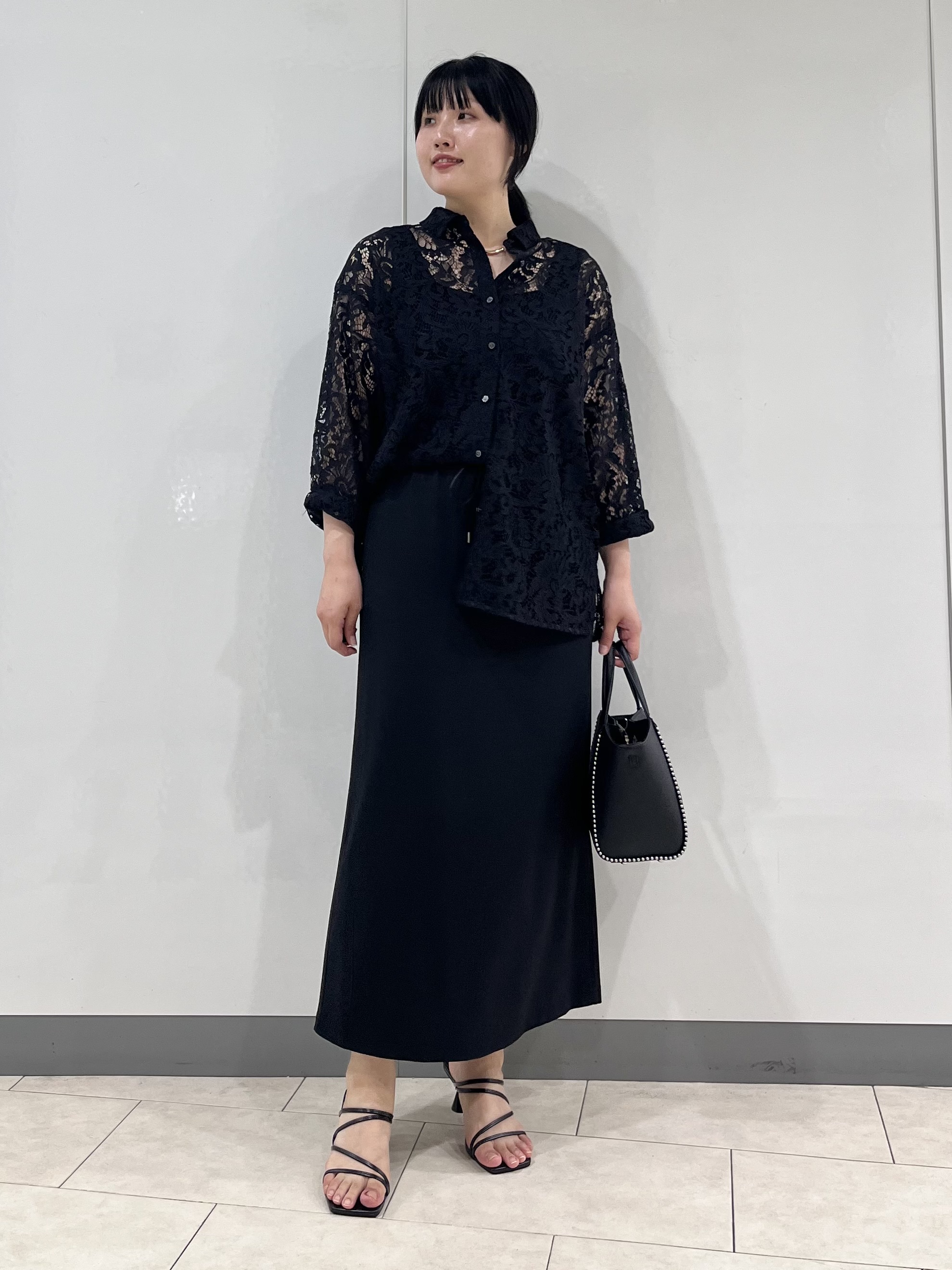 hasuさんの「INDIVI｜【洗える／トレンド】大人レースシャツ」を使ったコーディネート