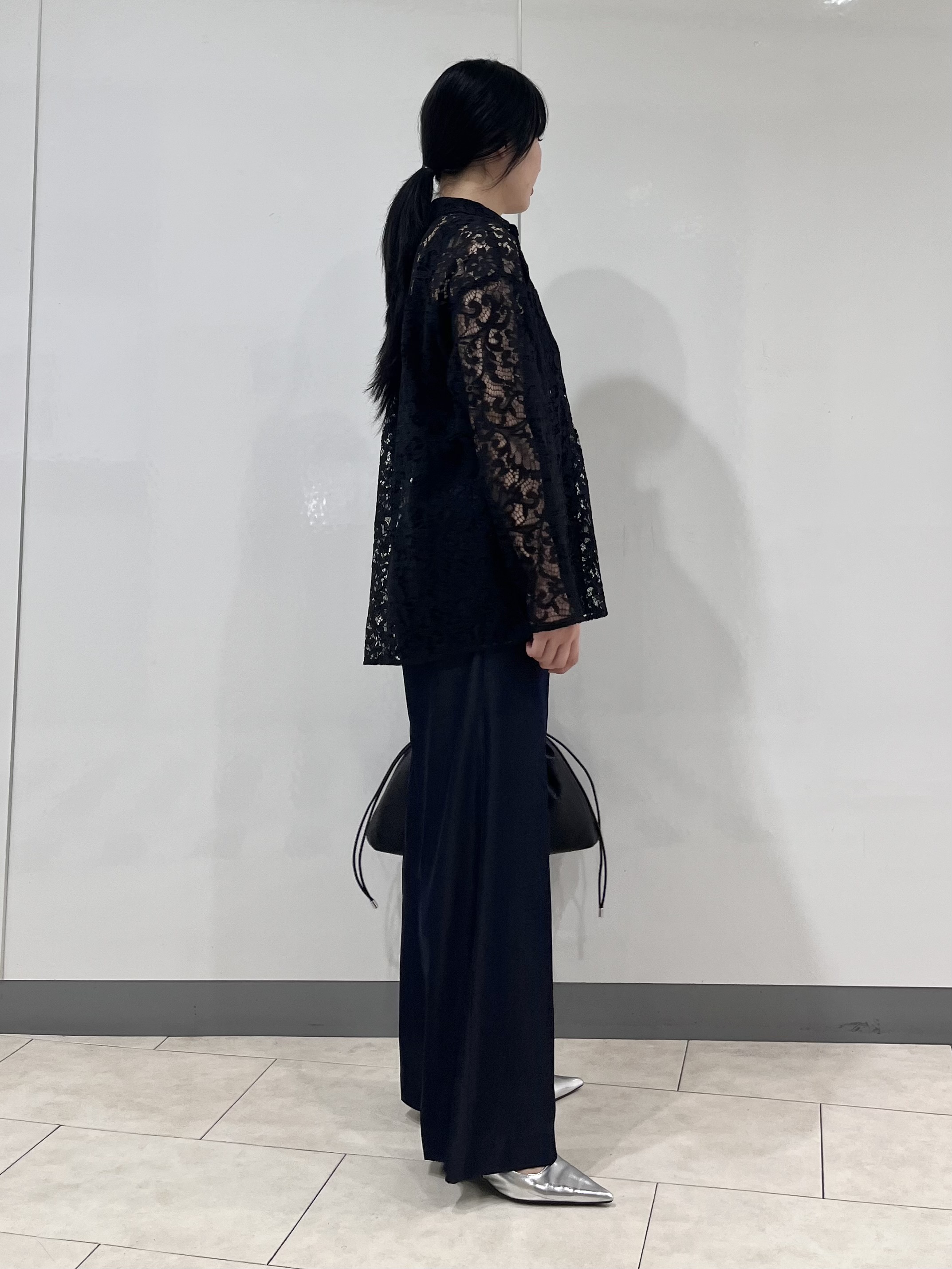 hasuさんの「INDIVI｜【洗える／トレンド】大人レースシャツ」を使ったコーディネート