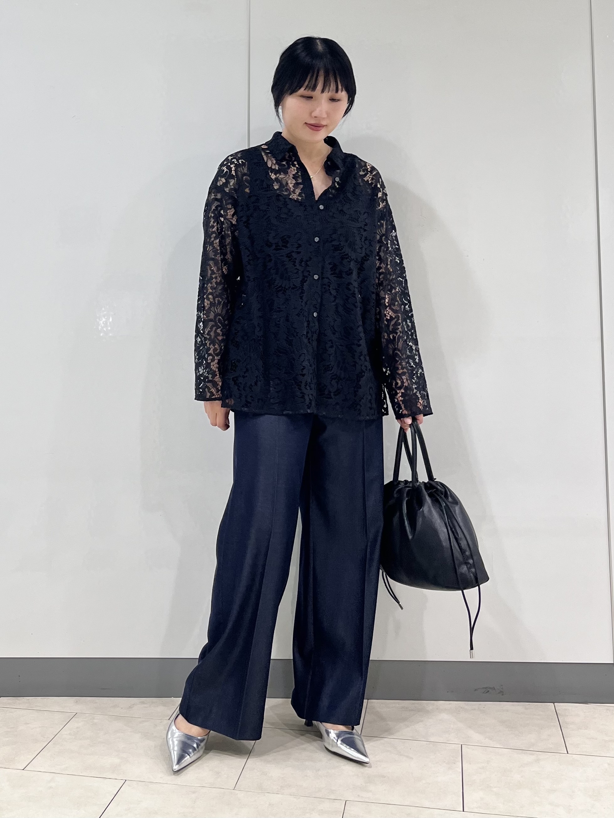 hasuさんの「INDIVI｜【洗える／トレンド】大人レースシャツ」を使ったコーディネート