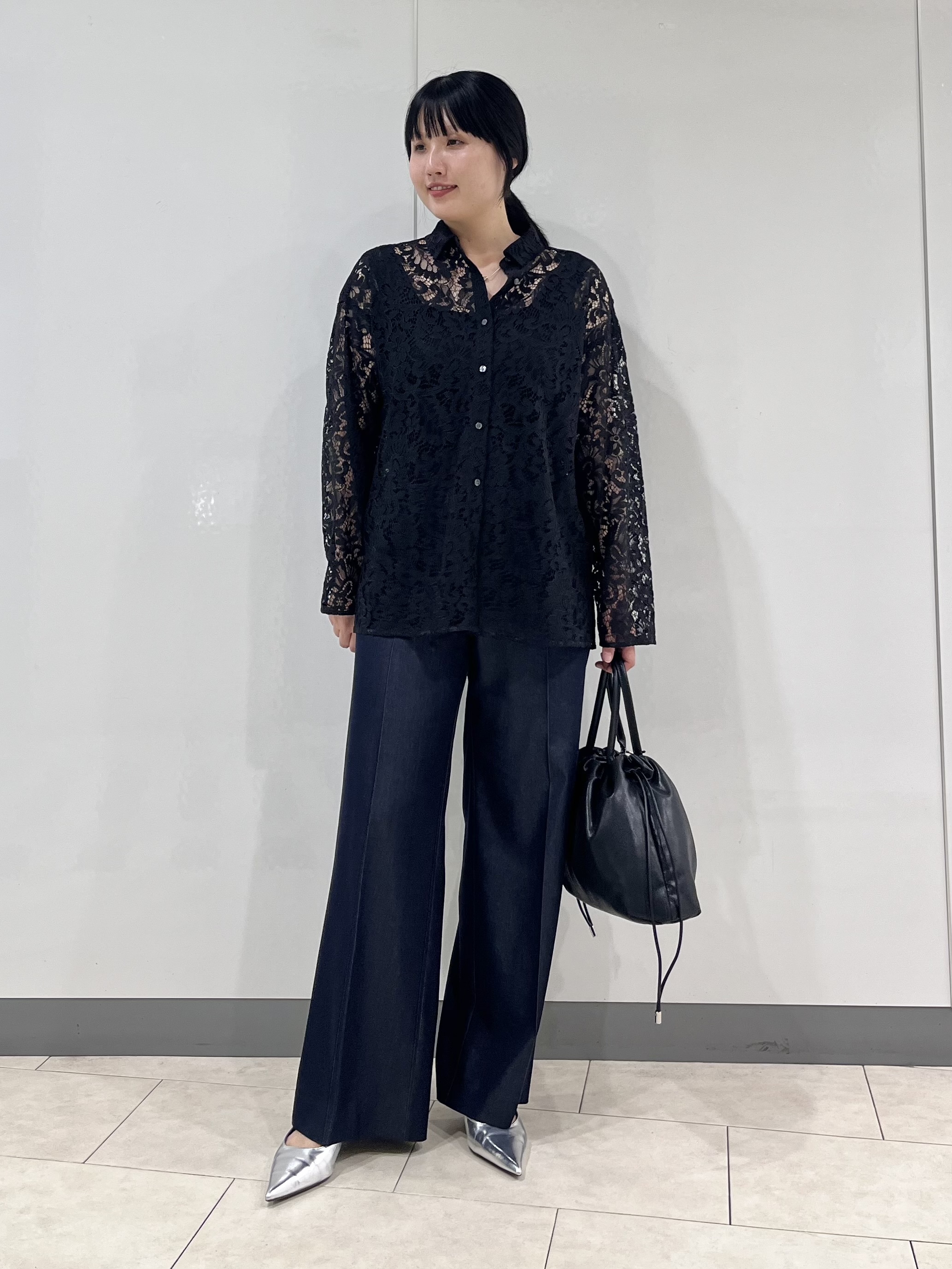 hasuさんの「INDIVI｜【洗える／トレンド】大人レースシャツ」を使ったコーディネート