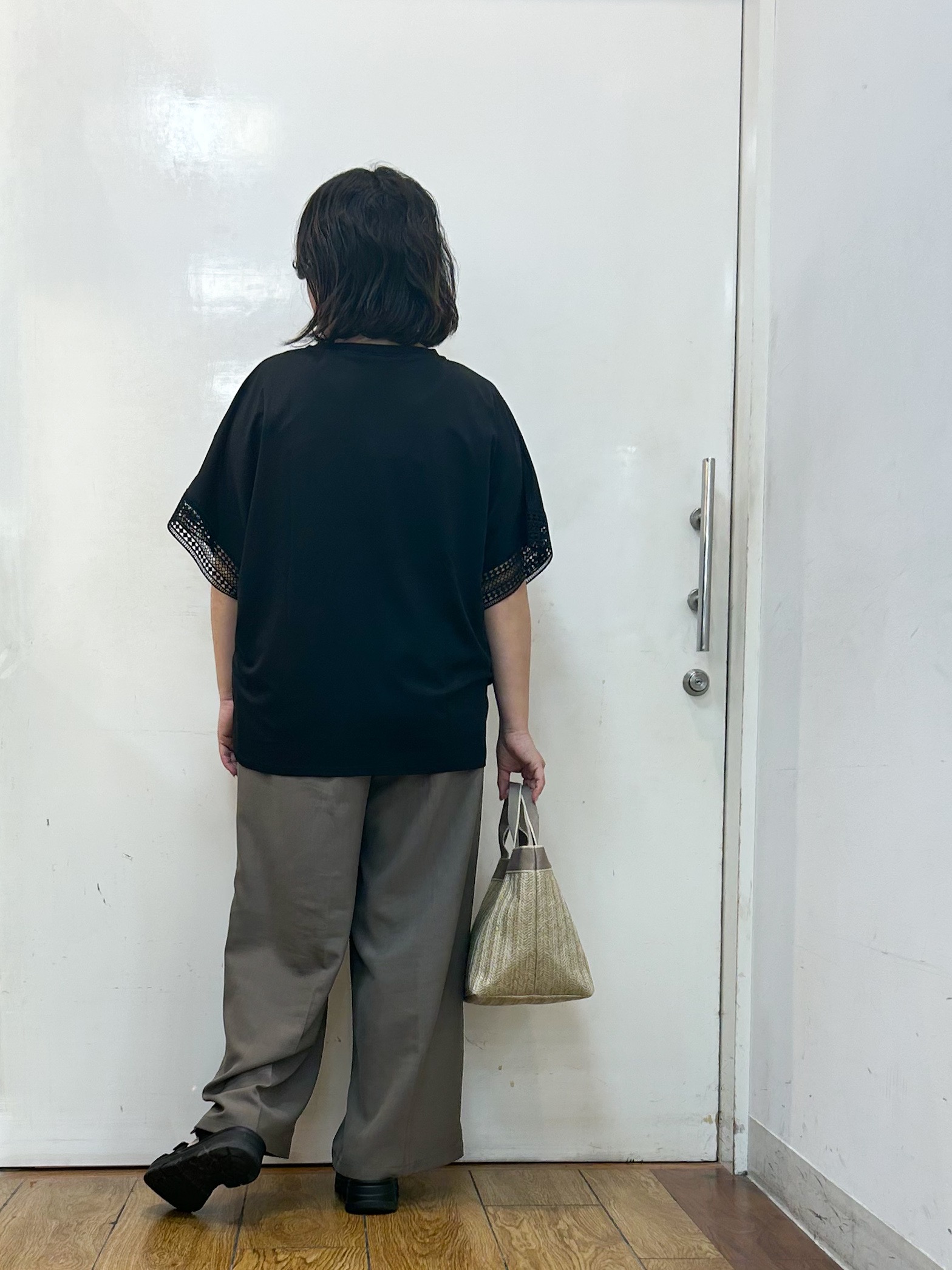 haruさんの「SHOO･LA･RUE｜【UV/洗濯機可/体型カバー】ヒップ周りが隠せる お袖レースTシャツ」を使ったコーディネート