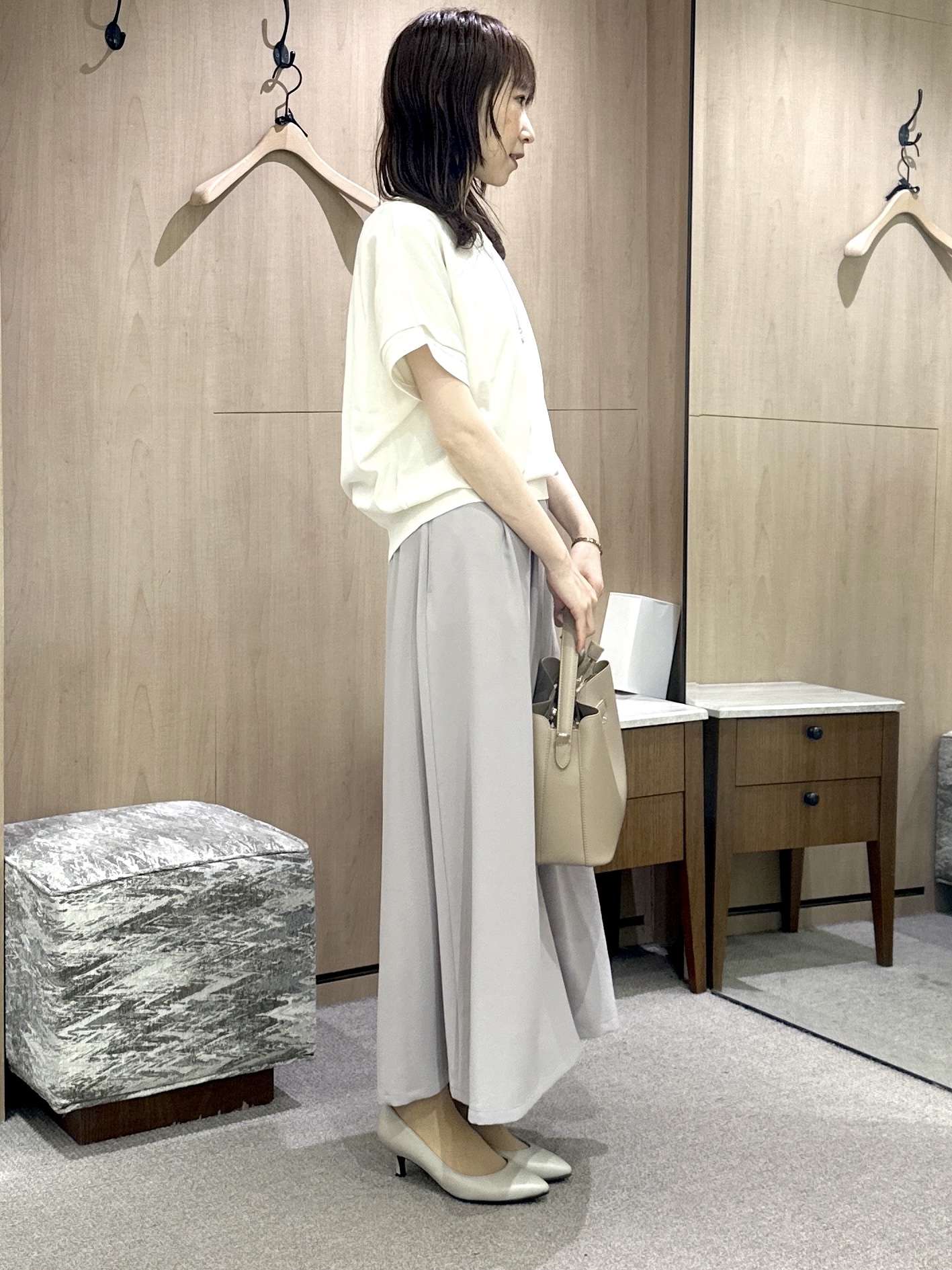 Miwaさんの「UNTITLED｜【肌に張りつきにくい/前後2WAY】ドライタッチコットンプルオーバー」を使ったコーディネート