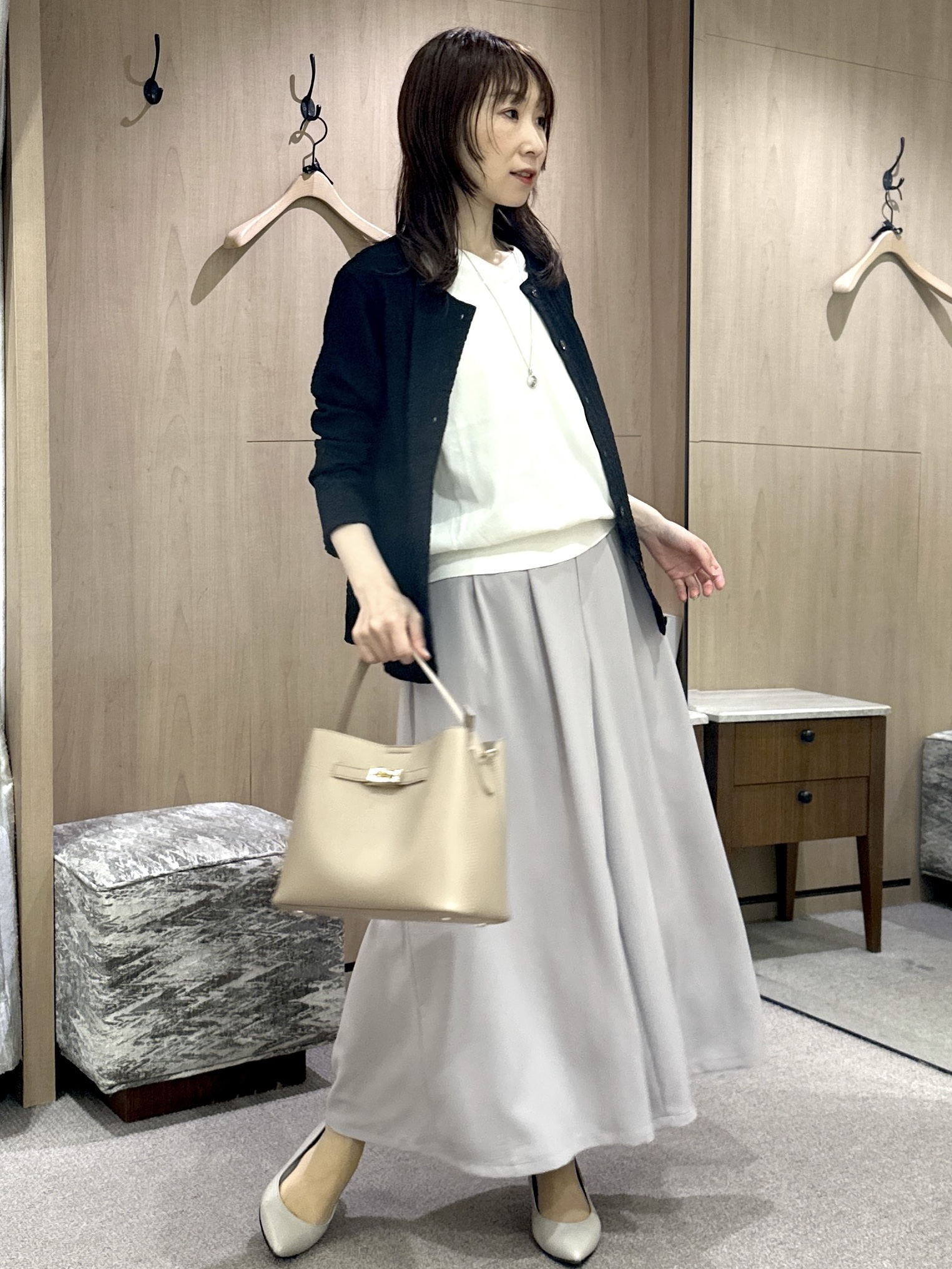 Miwaさんの「UNTITLED｜【肌に張りつきにくい/前後2WAY】ドライタッチコットンプルオーバー」を使ったコーディネート