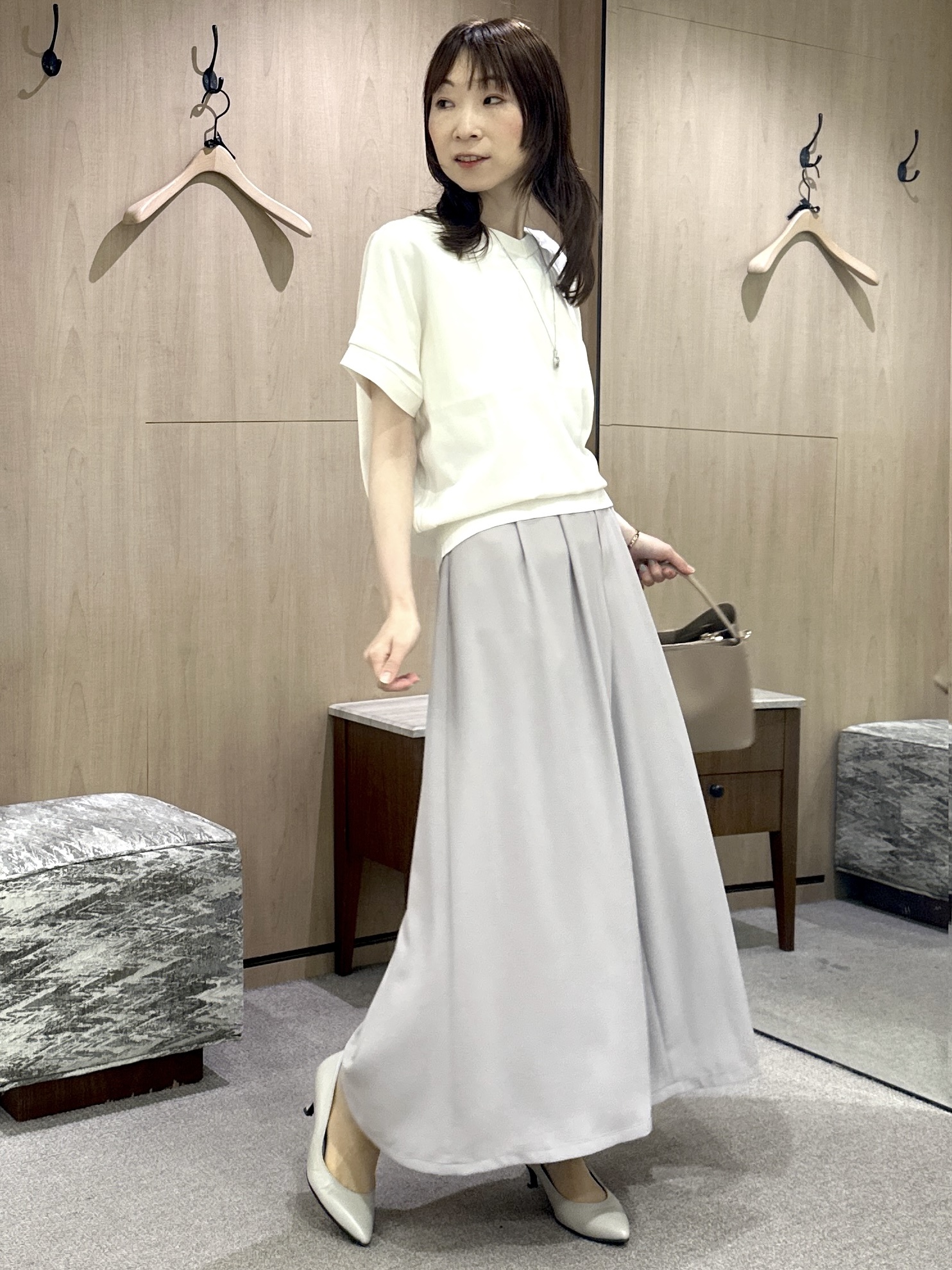 Miwaさんの「UNTITLED｜【肌に張りつきにくい/前後2WAY】ドライタッチコットンプルオーバー」を使ったコーディネート