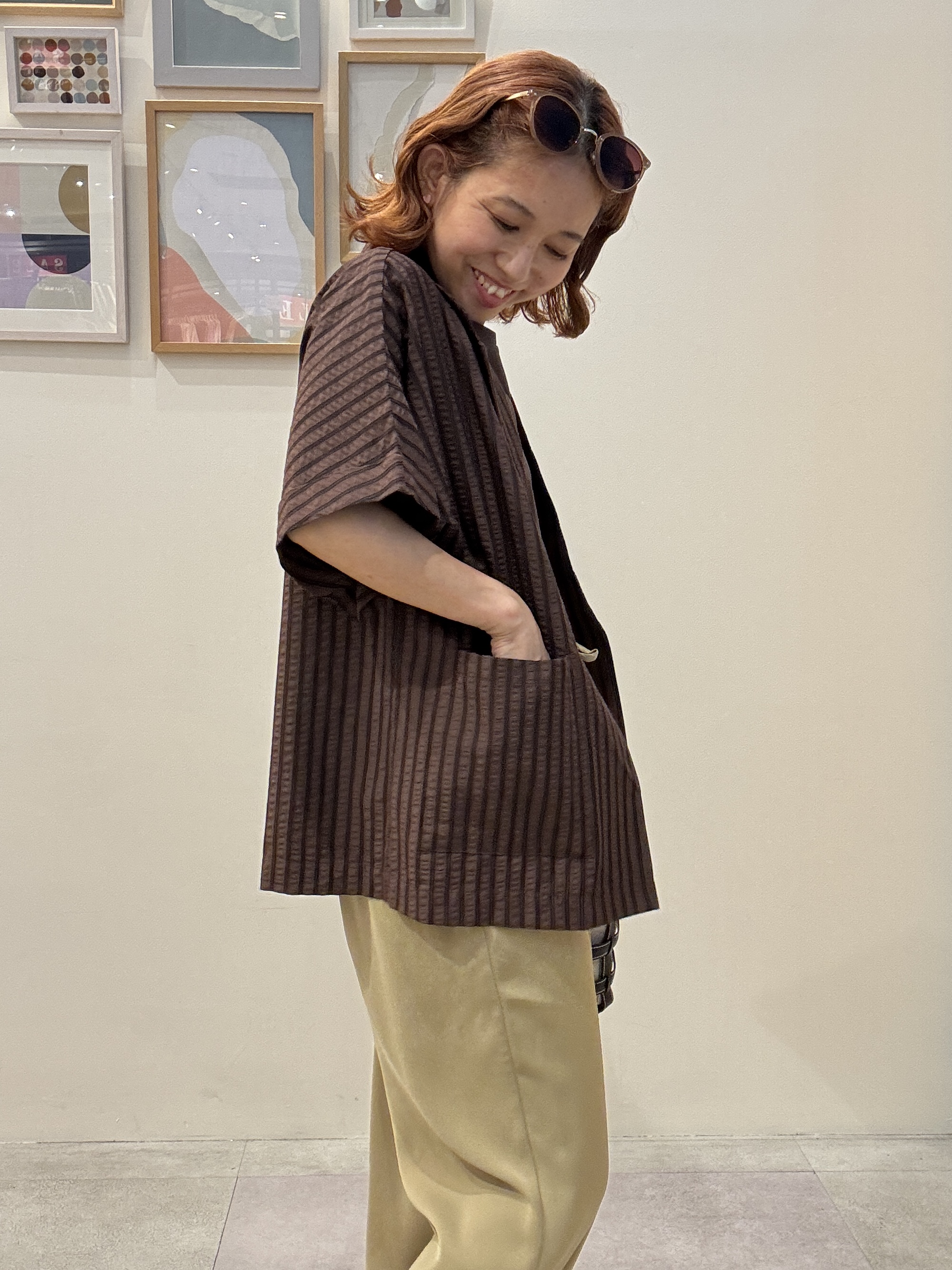 たけぴさんの「SHOO･LA･RUE｜【S-LL/吸水速乾/セットアップ可】羽織るだけで主役になる サッカーストライプシャツジャケット」を使ったコーディネート