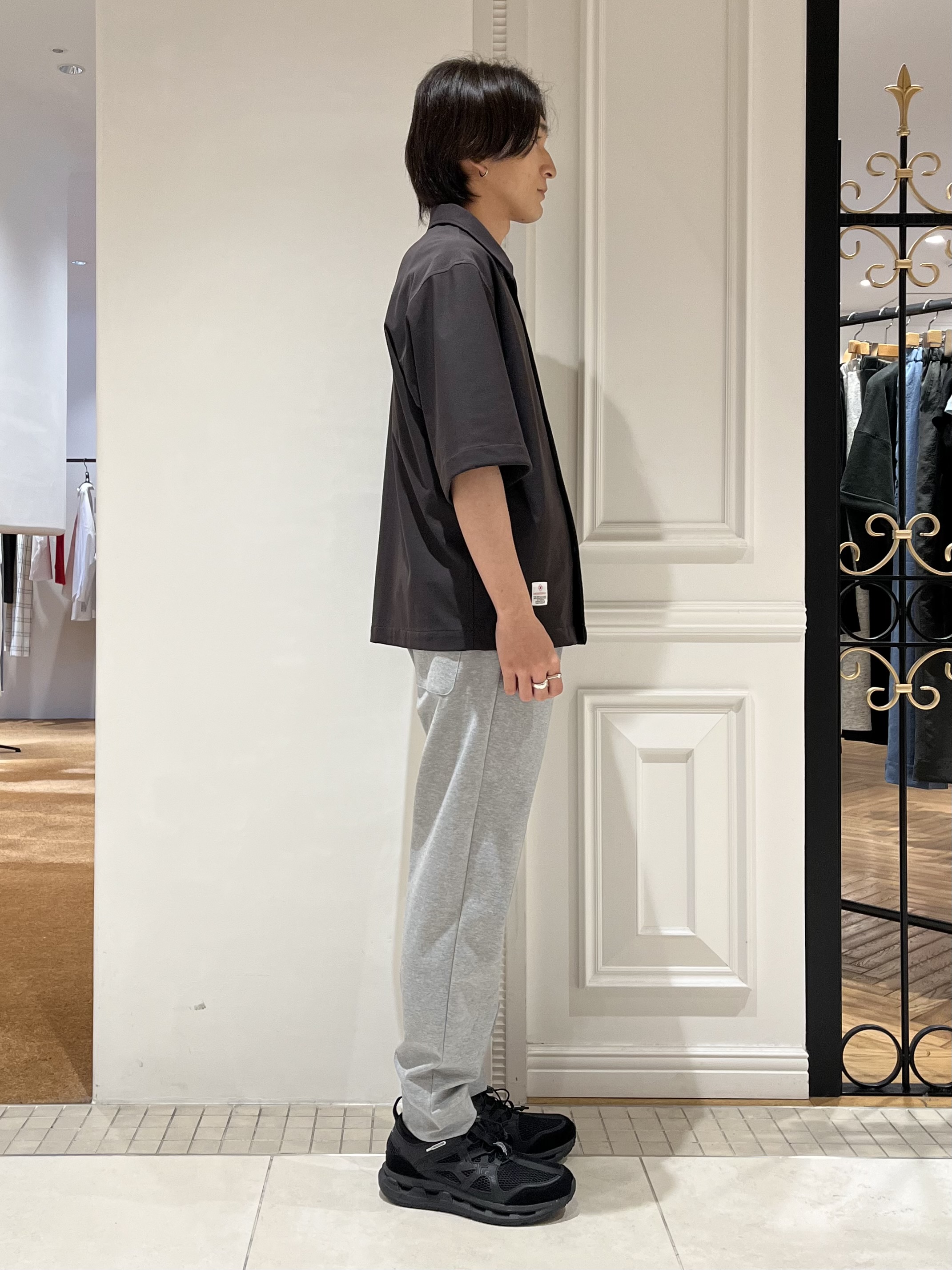 Watanabeさんの「DRESSTERIOR｜【接触冷感/セットアップ可/Safari5月号掲載/ウォッシャブル】ドライタッチ ハイカウントジョガ」を使ったコーディネート