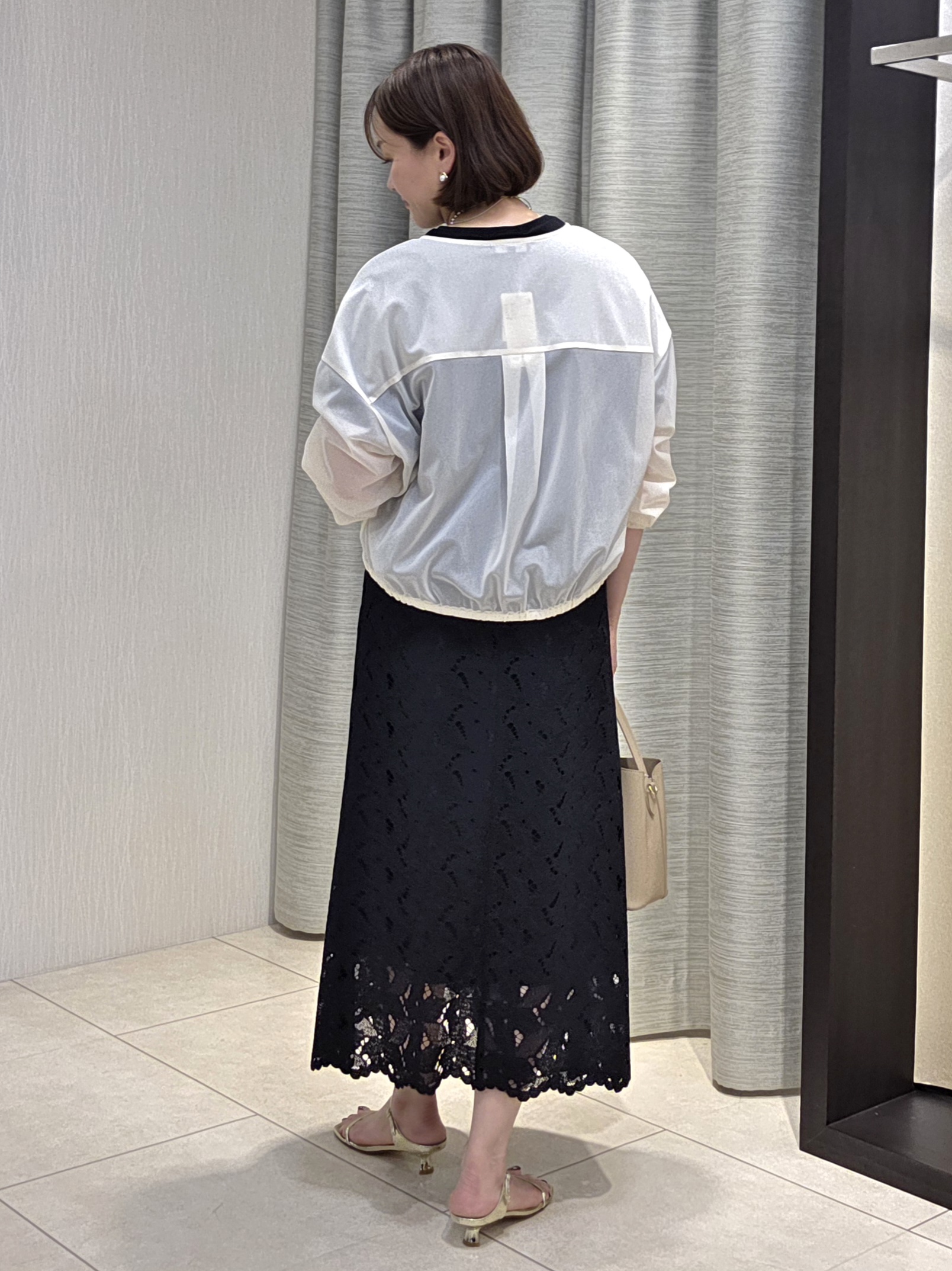 naokoさんの「UNTITLED｜【秋羽織り/ジップ】トリコットシアーブラウス」を使ったコーディネート