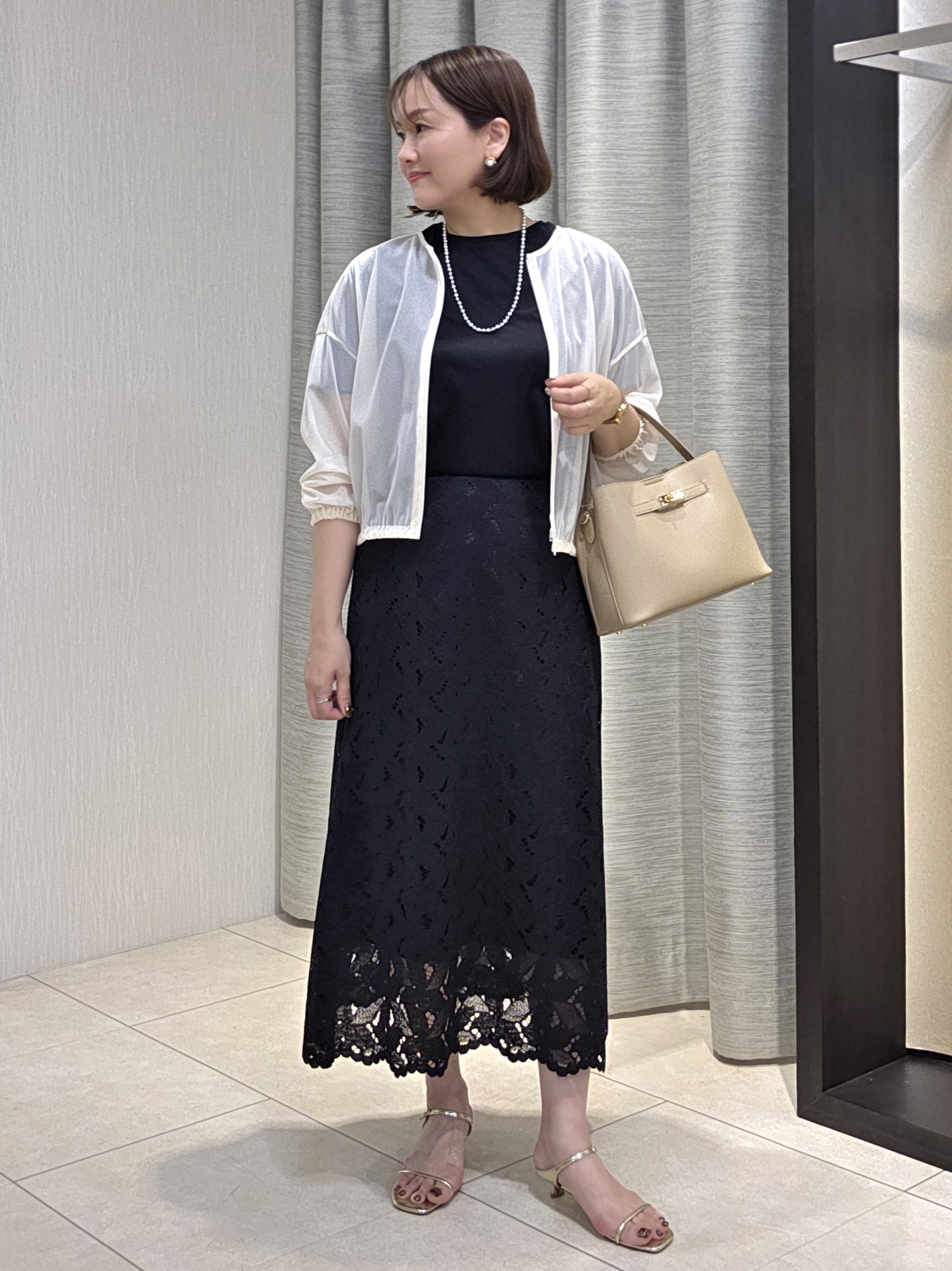 naokoさんの「UNTITLED｜【秋羽織り/ジップ】トリコットシアーブラウス」を使ったコーディネート