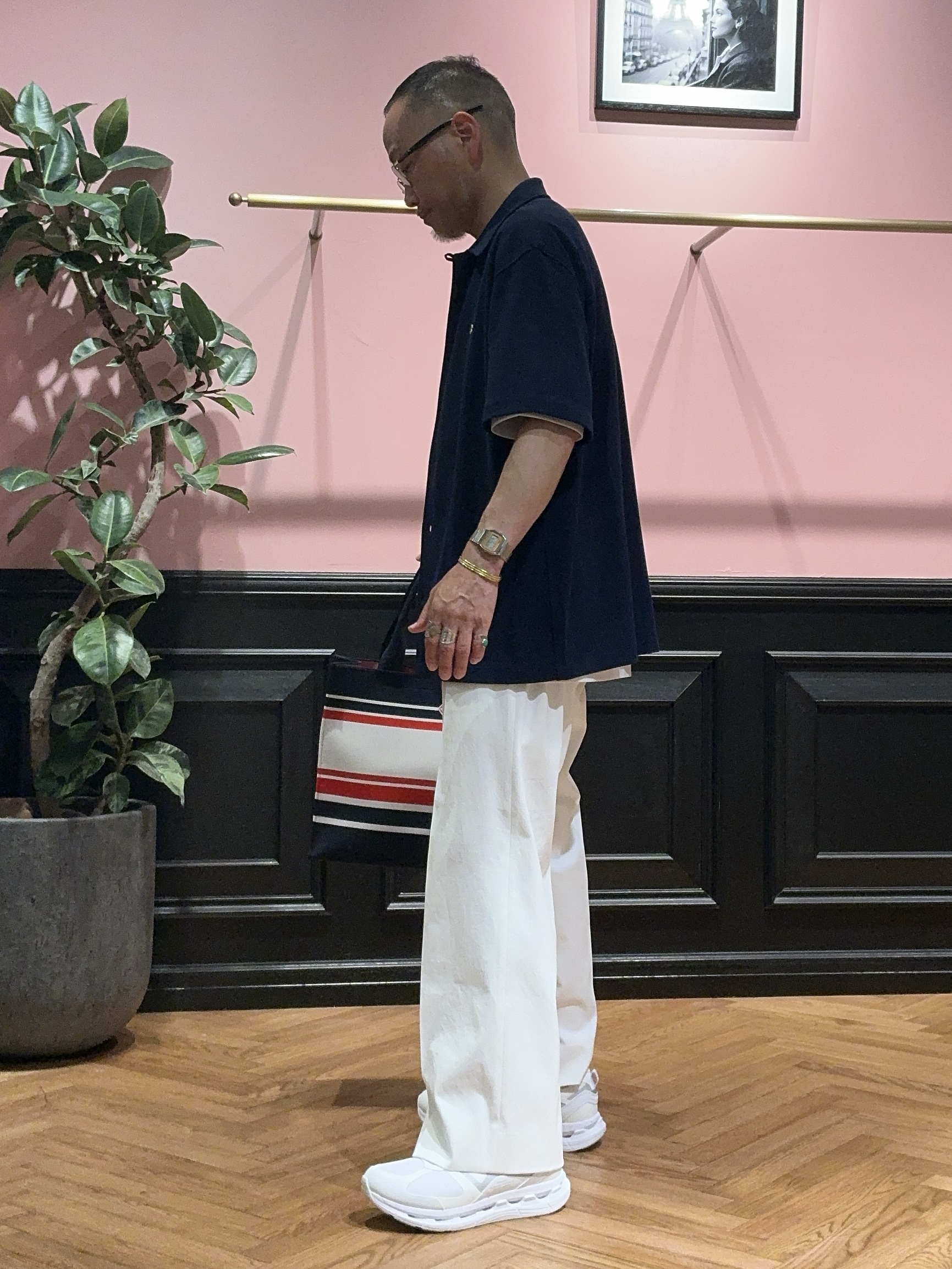 torigoeさんの「DRESSTERIOR｜【接触冷感／UVカット／抗菌防臭／しわ防止】クールデオドラント ピストルベアーTシャツ」を使ったコーディネート