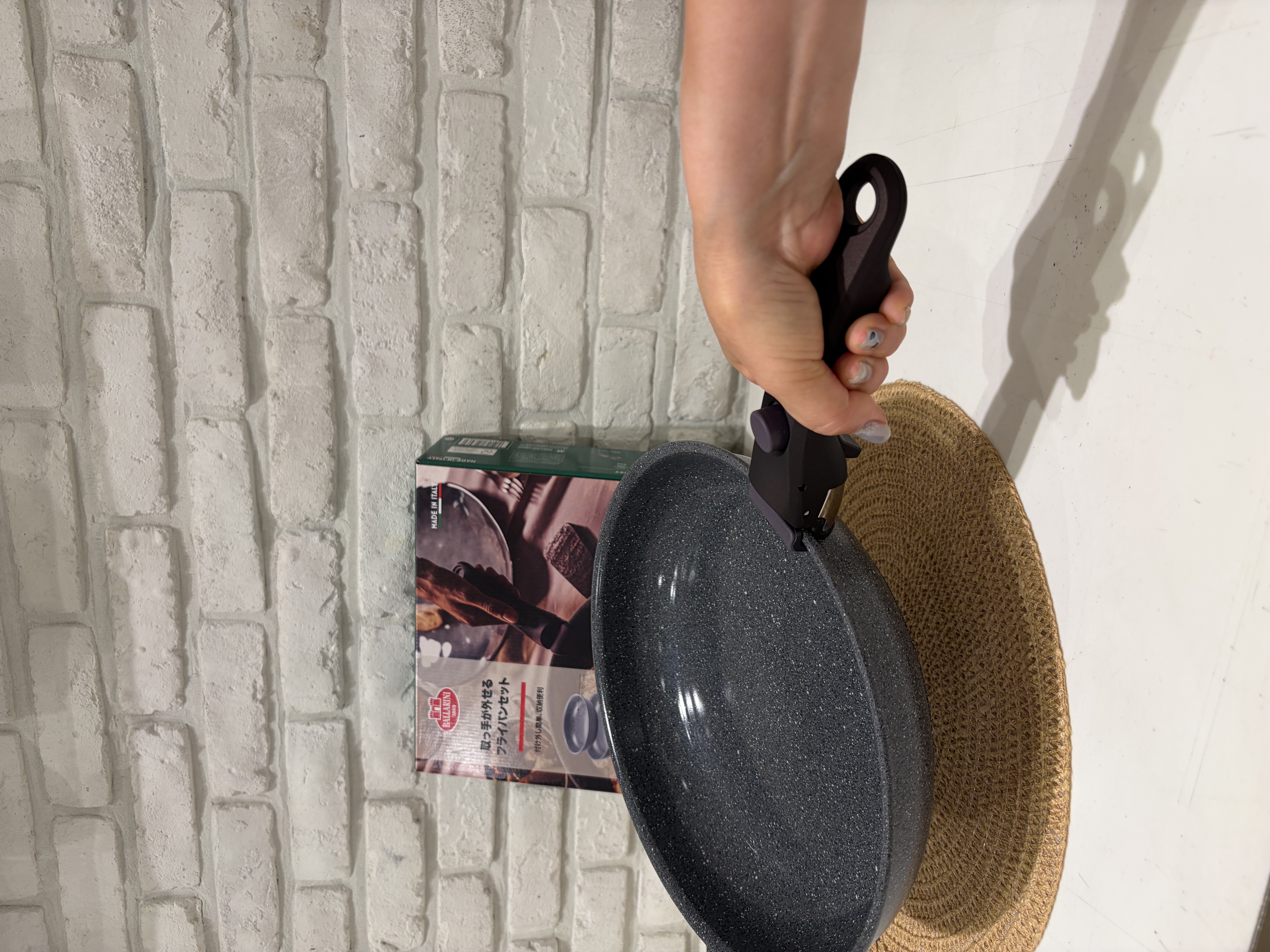 Daiさんの「212 KITCHEN STORE｜ヴィンチ フライパン3Pセット 24cm/28cm/ハンドル ＜BALLARINI バッラリーニ＞」を使ったコーディネート